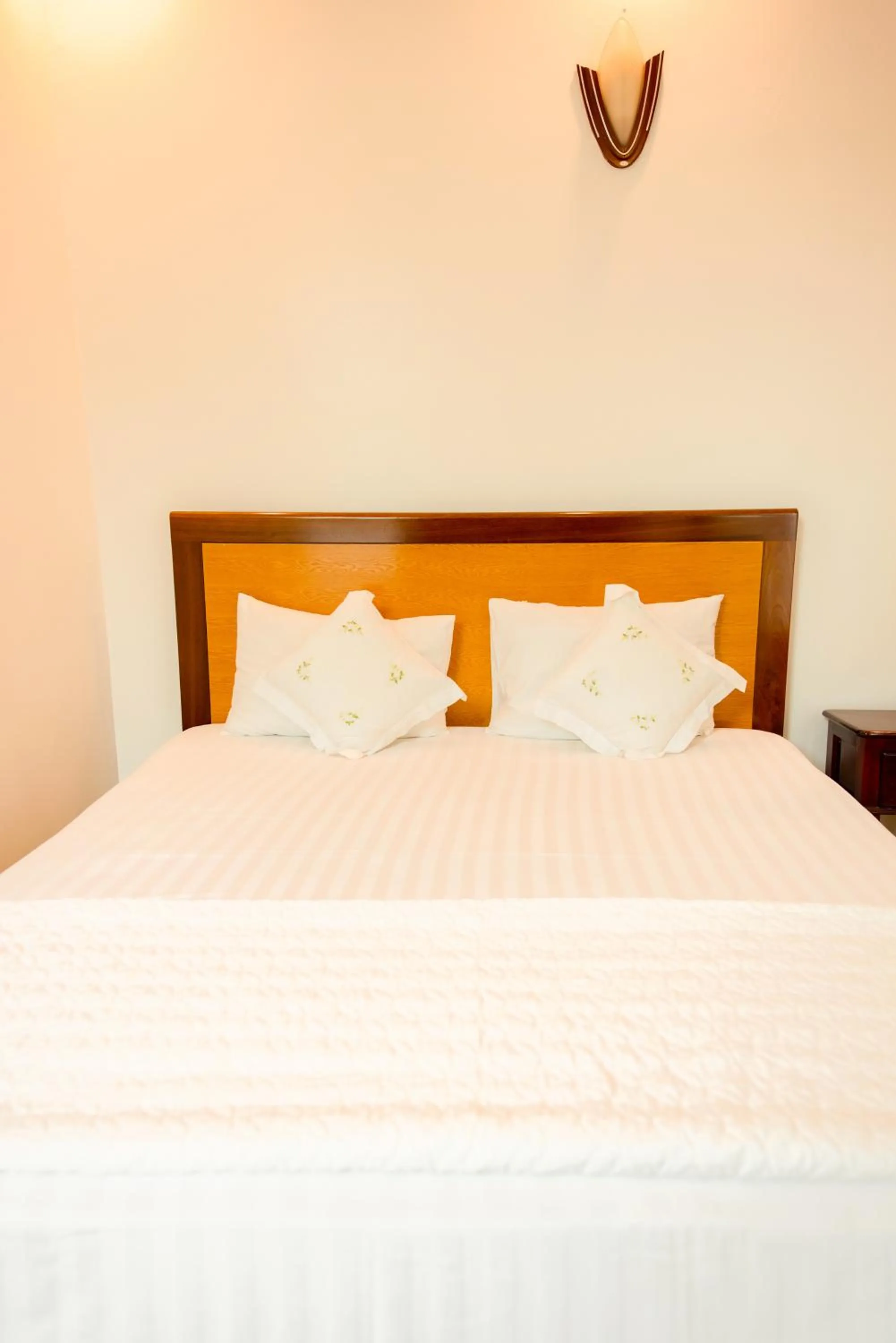 Bed in Ngoc Anh Legend Hotel