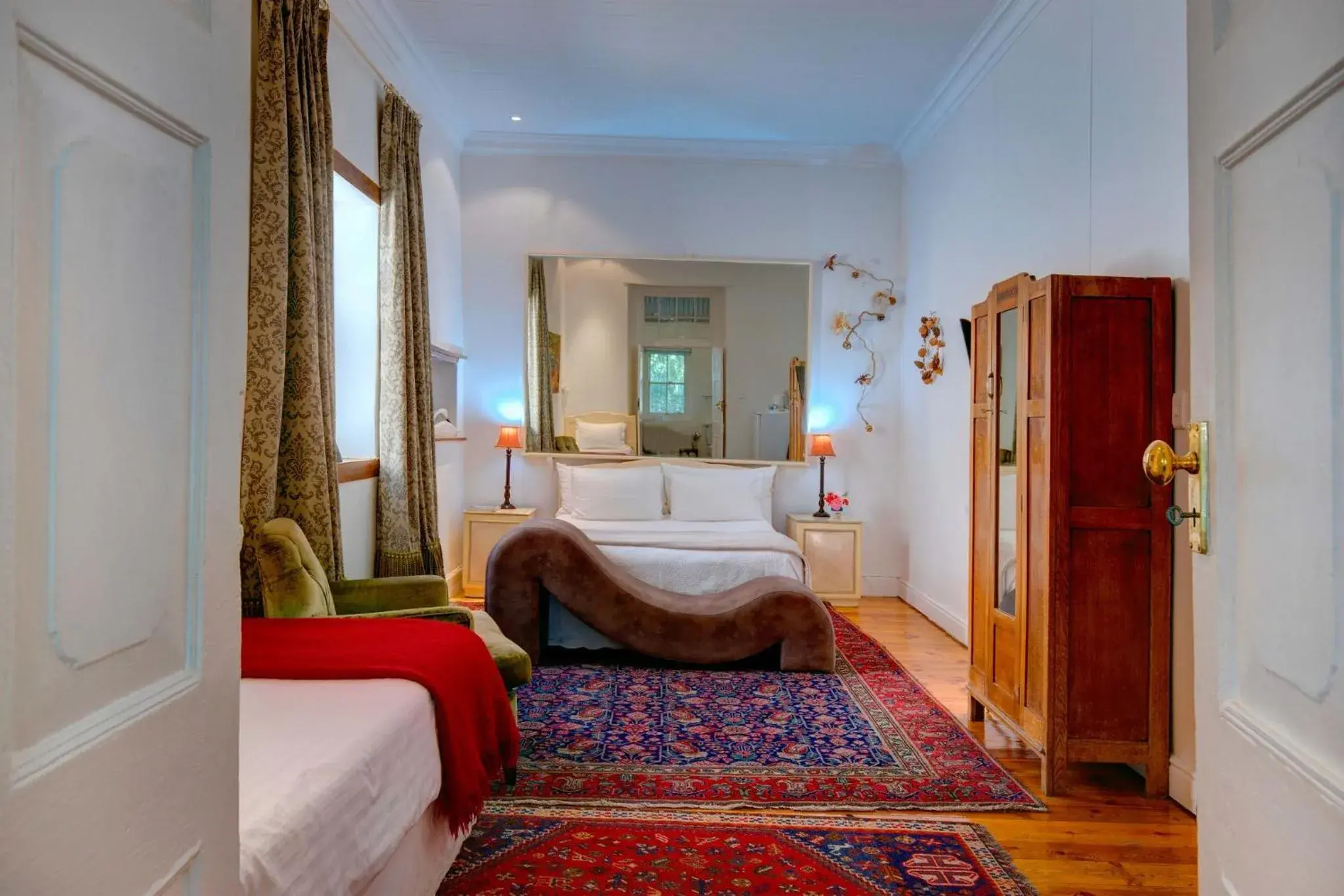 Deluxe Triple Room in 81 on Church Guest House Deluxe Triple Room in 81 on Church Guest House