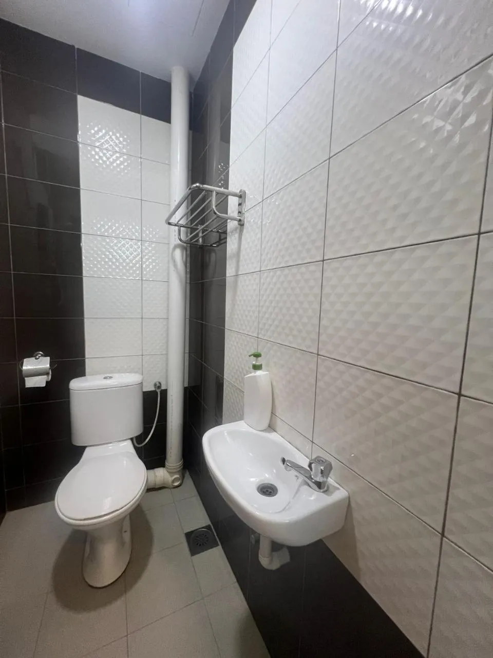Bathroom in OYO 91259 Hai Thien Motel