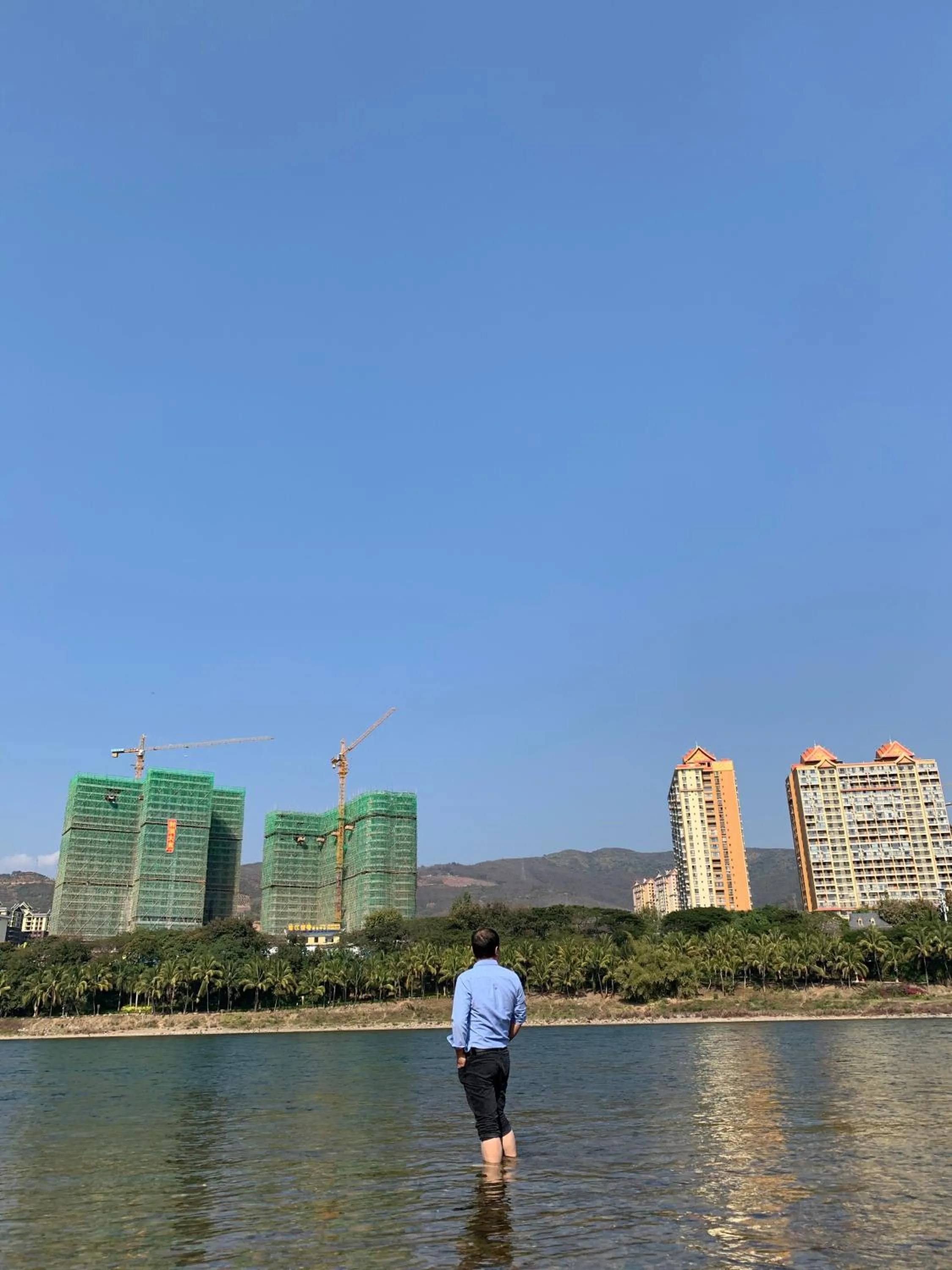 Natural landscape in XiShuangBanNa International Aerial Garden South of Mekong River Business Hotel 傣江南商务酒店