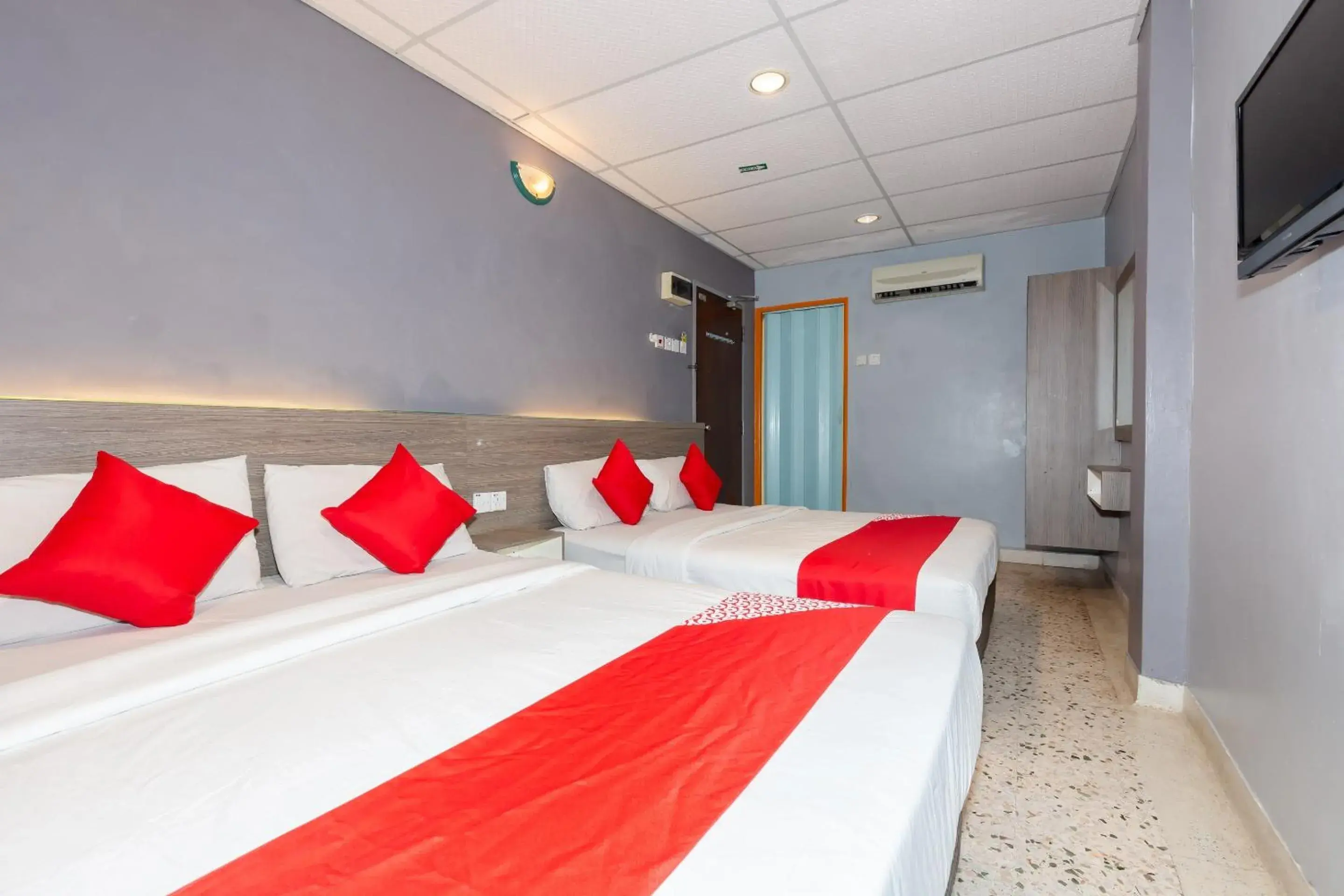 Family Suite in OYO 91258 Qish Hotel Banda Kaba Family Suite in OYO 91258 Qish Hotel Banda Kaba