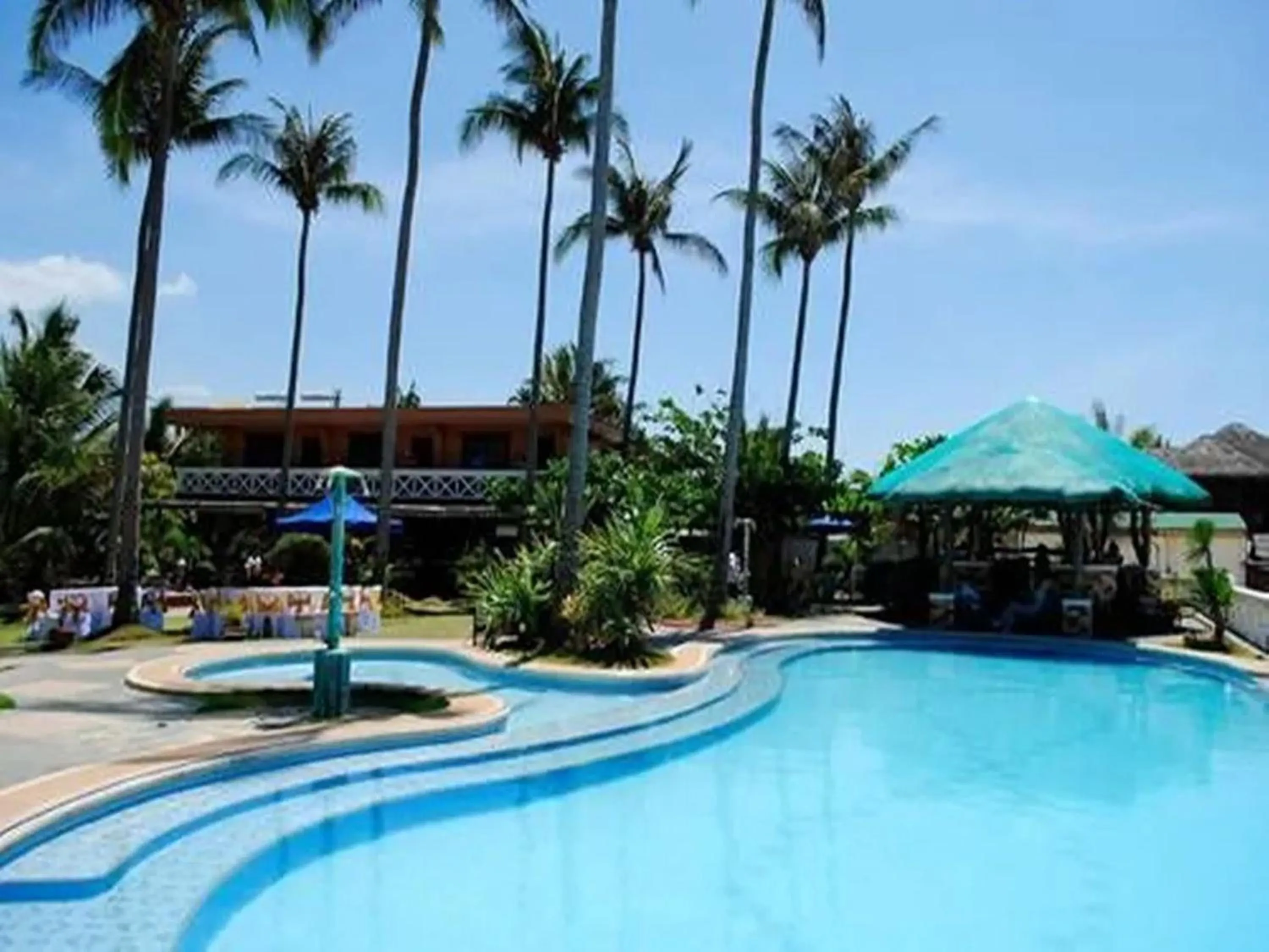 Swimming pool in Punta Riviera Resort Bolinao