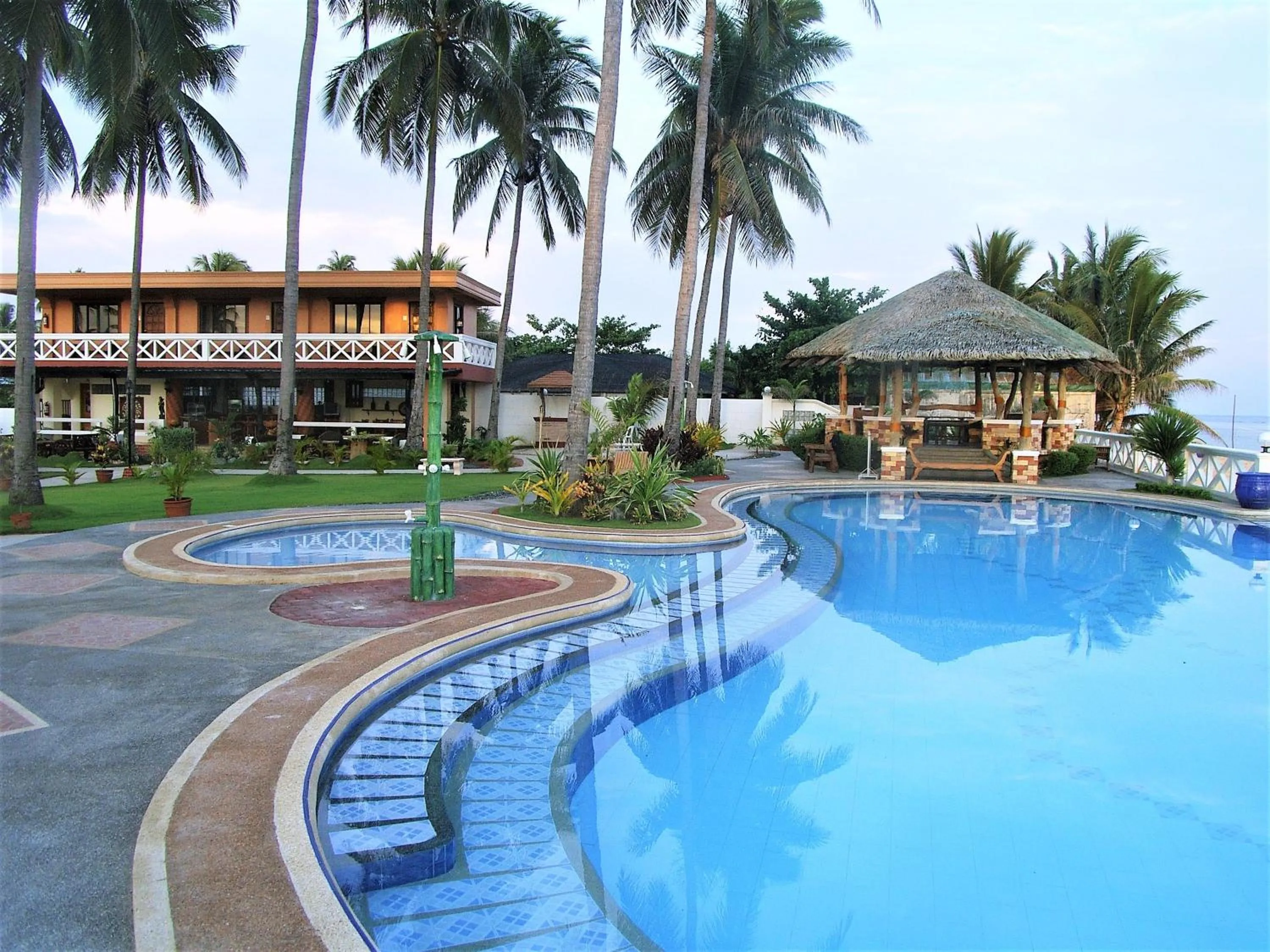 Swimming pool in Punta Riviera Resort Bolinao