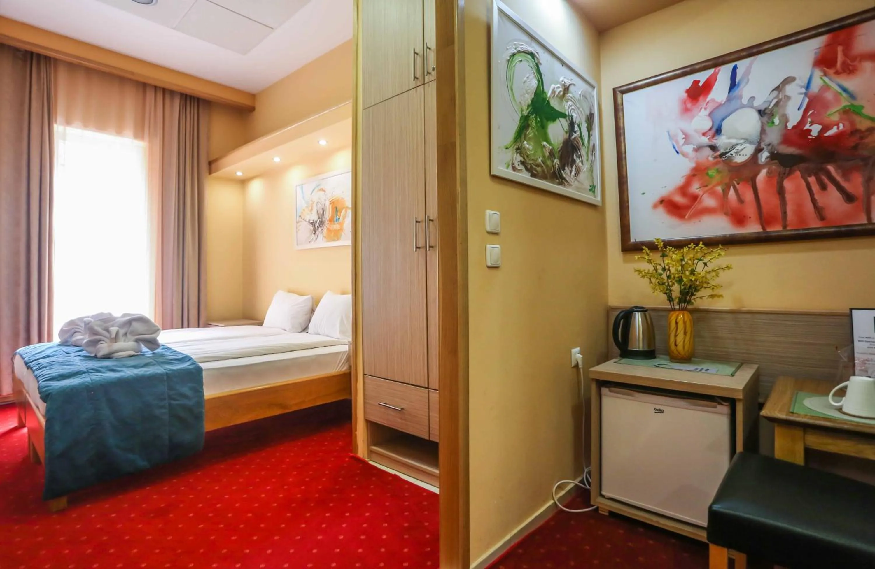 Dining area, Bed in Residence Prime Luxury