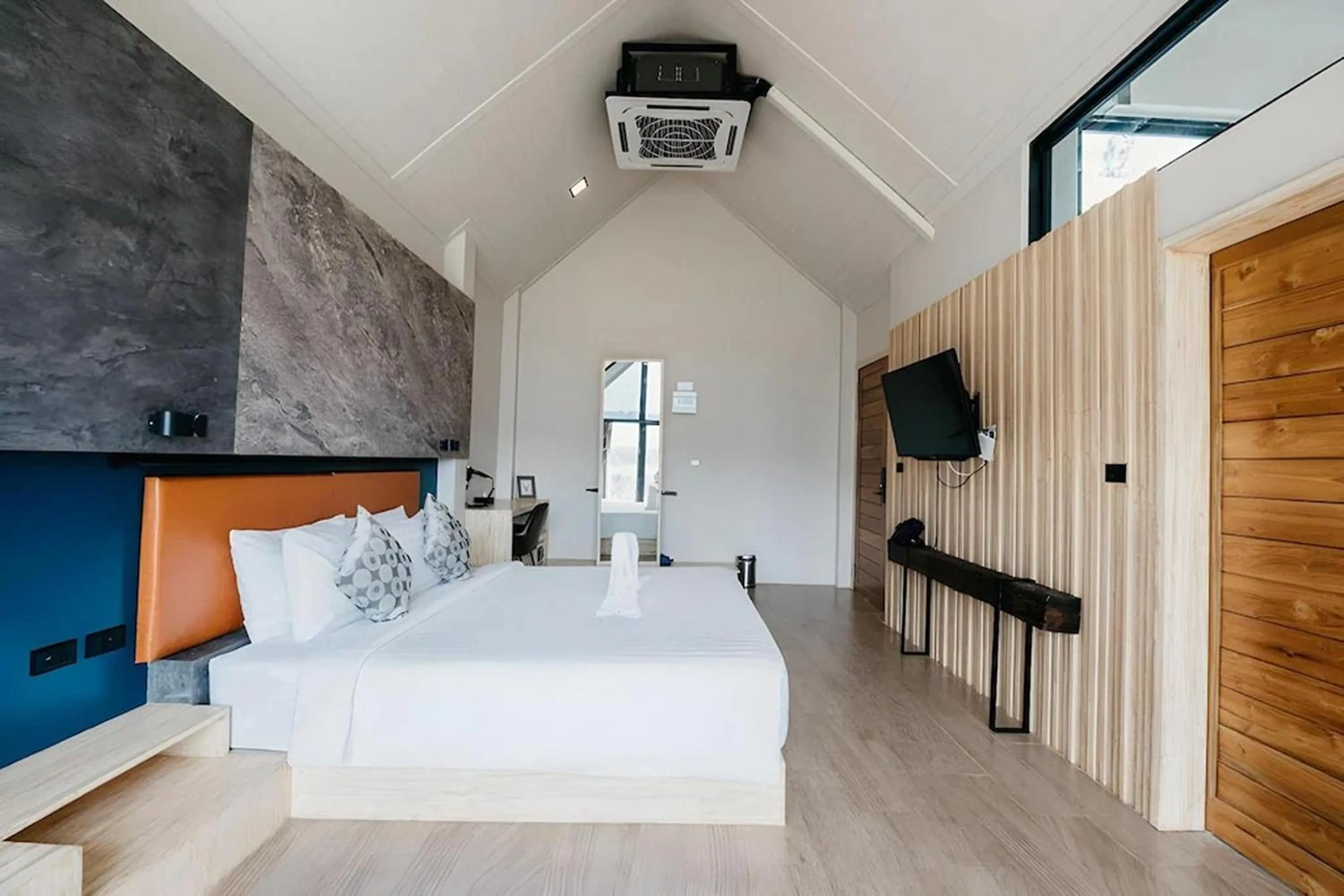 Bed in The Posh Khao Kho