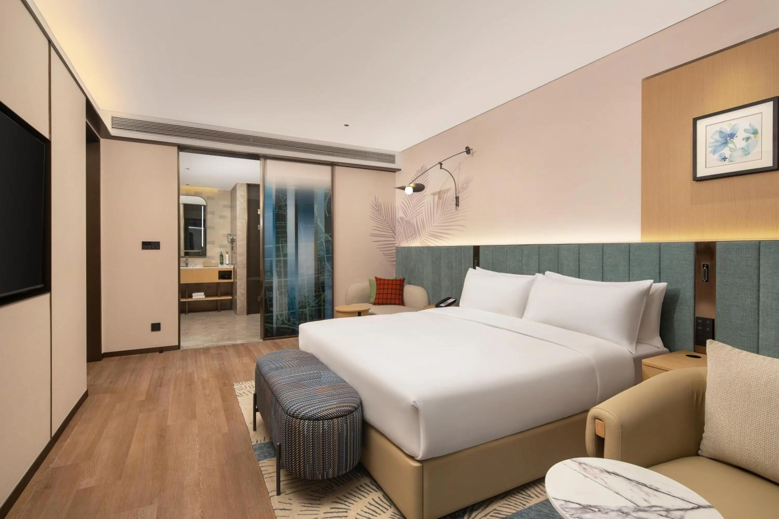 Bed in Hilton Garden Inn Hangzhou Fuyang Fuchun