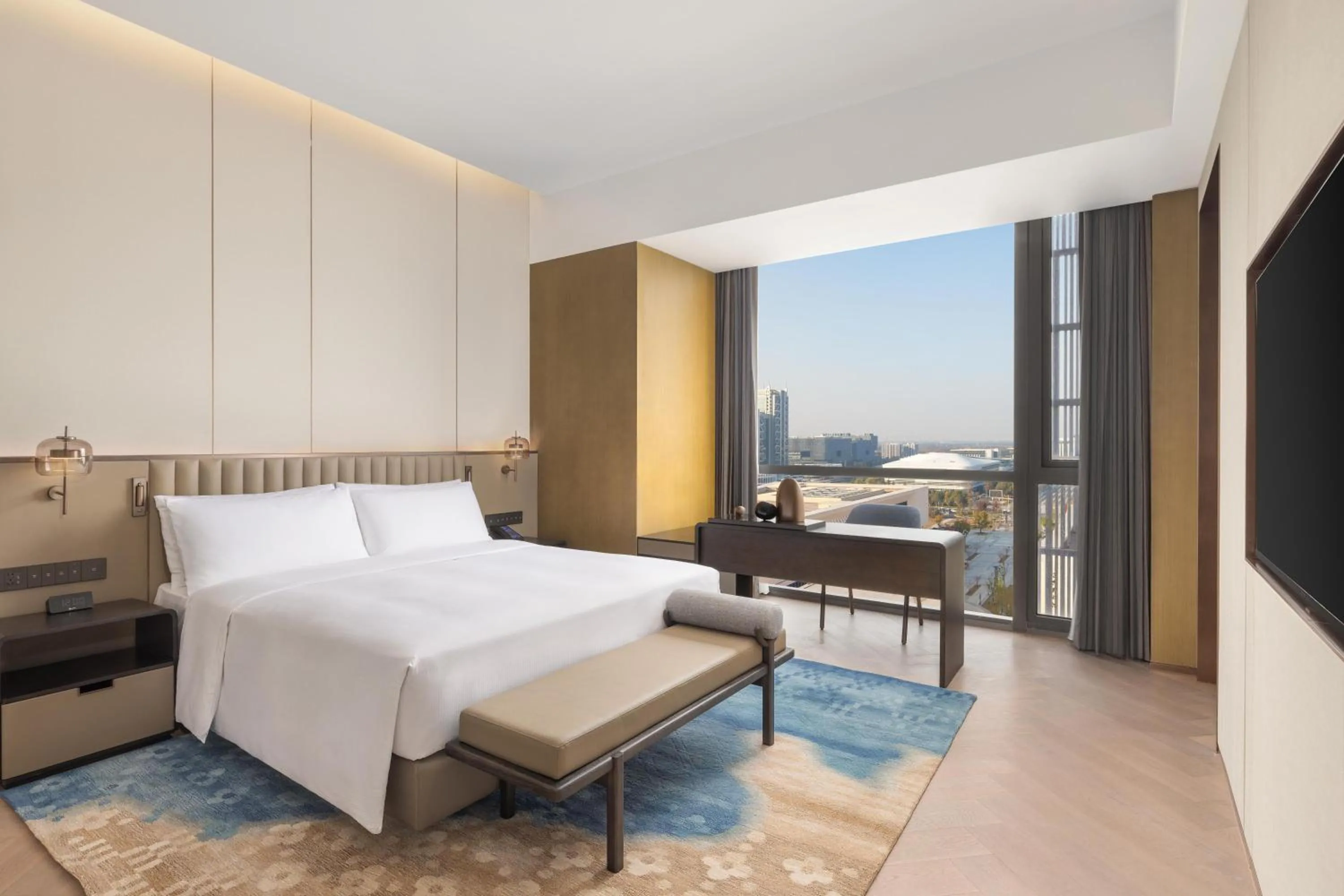 Bed in Hilton Shaoxing Hotel And Residences