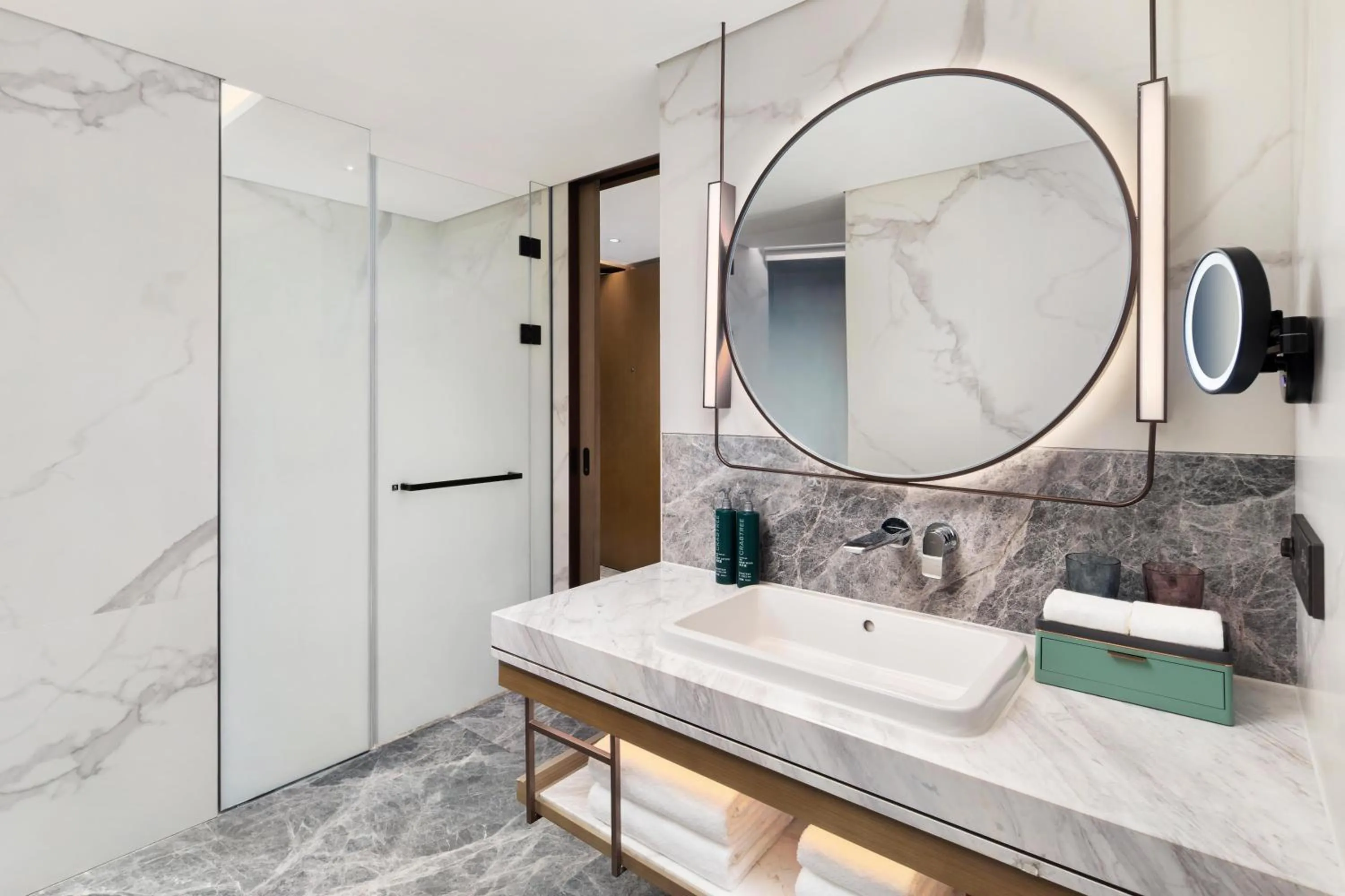 Bathroom in Hilton Shaoxing Hotel And Residences