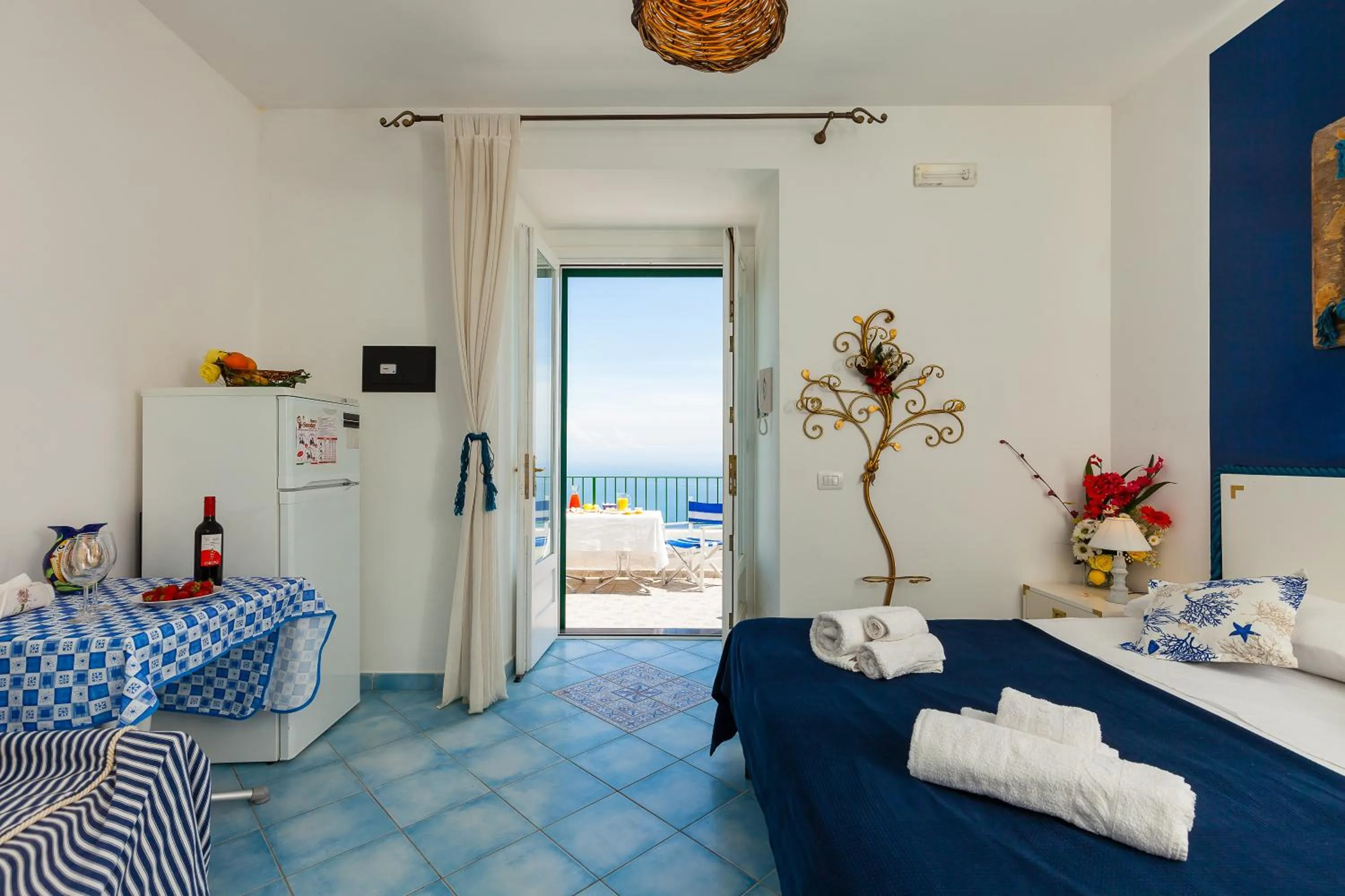 Balcony/Terrace, Bed in Residenza Gennaro