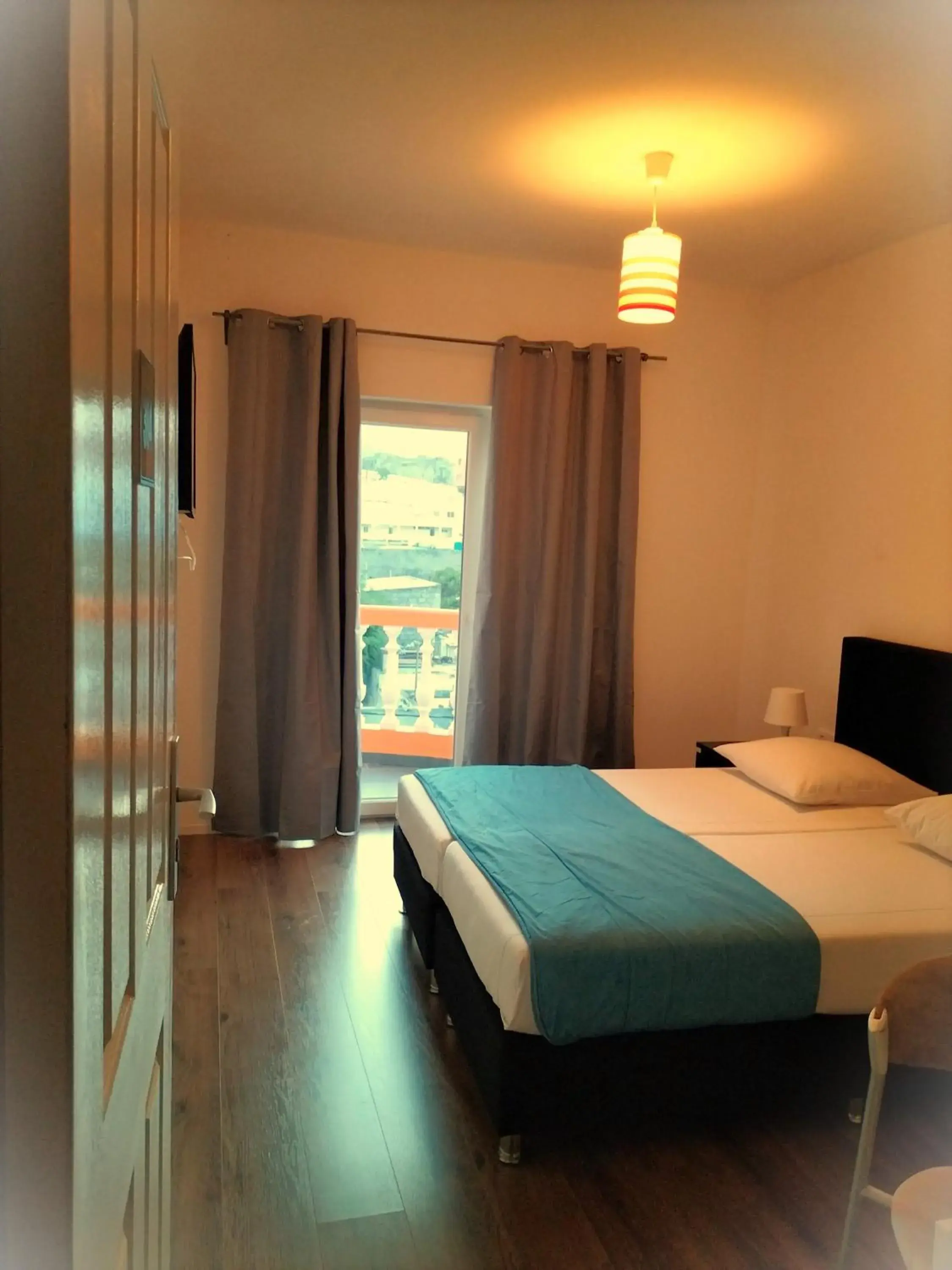 Twin Room in Hotel Miranda & Miranda Twin Room in Hotel Miranda & Miranda