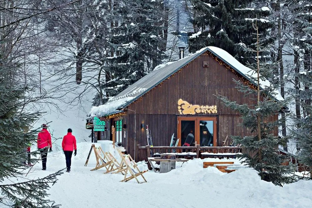Restaurant/places to eat in Apartmány Chata Švadlenka