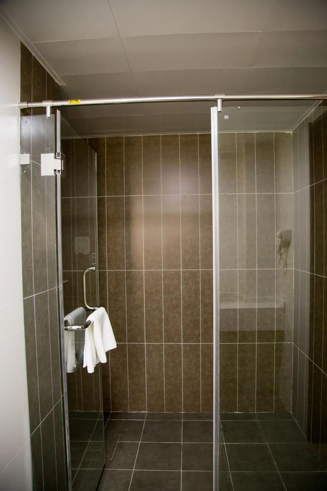 Shower in Ibis Weihai Shandong University Beach