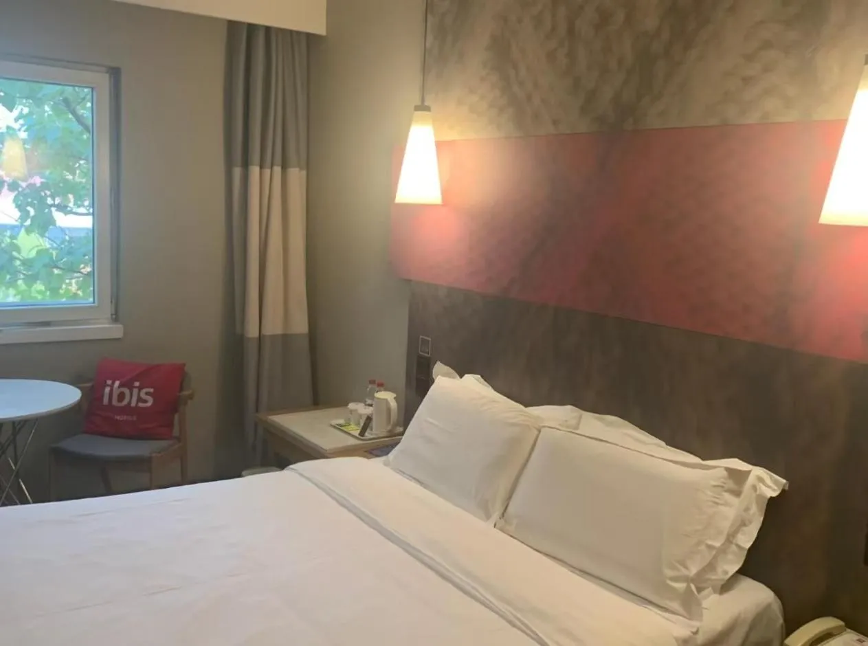 Bed in Ibis Tianjin Development Zone TEDA Third Avenue