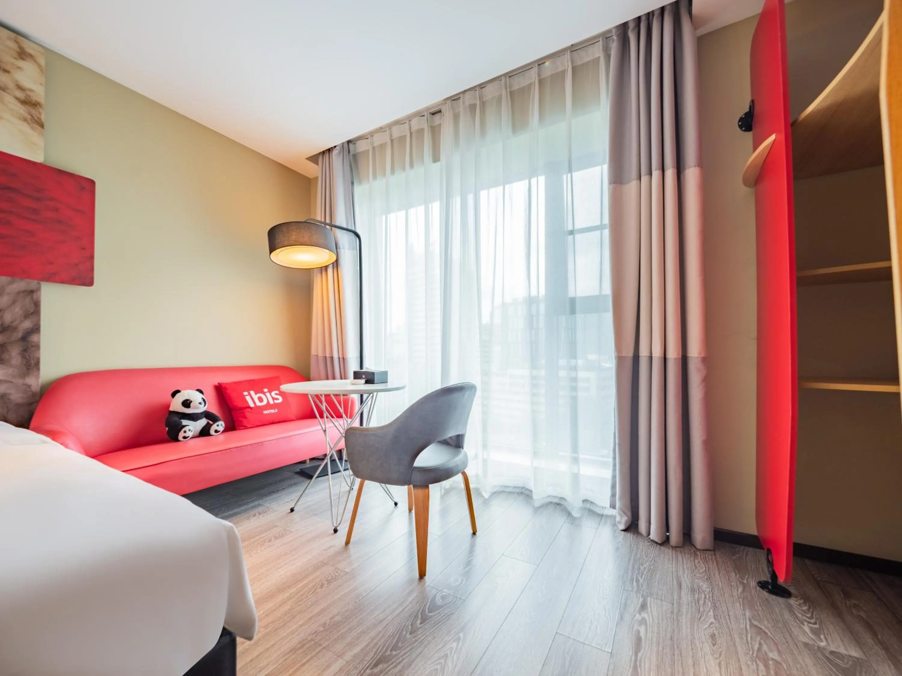 Bed in Ibis Chengdu Taikoo Li Chunxi Road