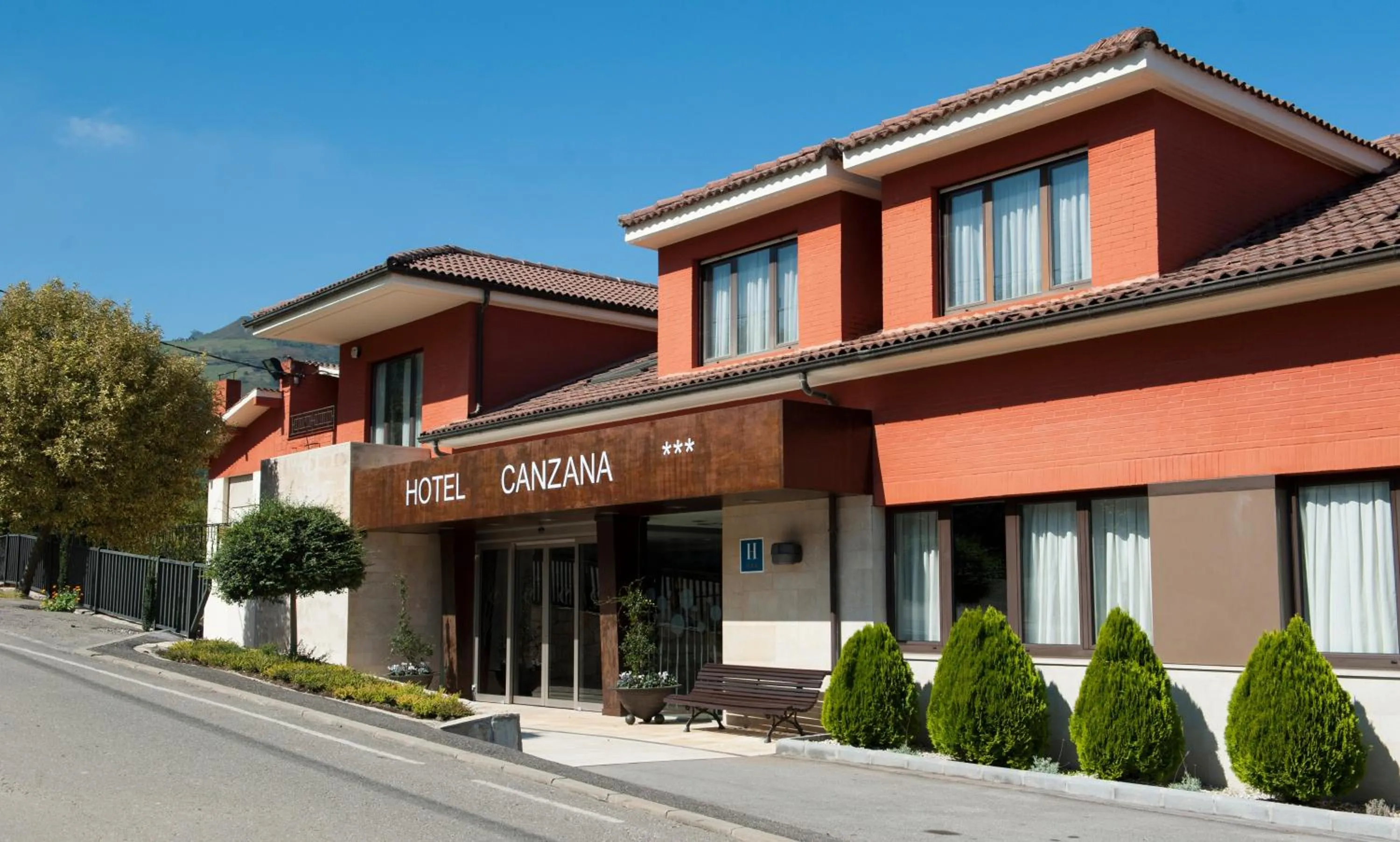 Hotel Restaurante Canzana