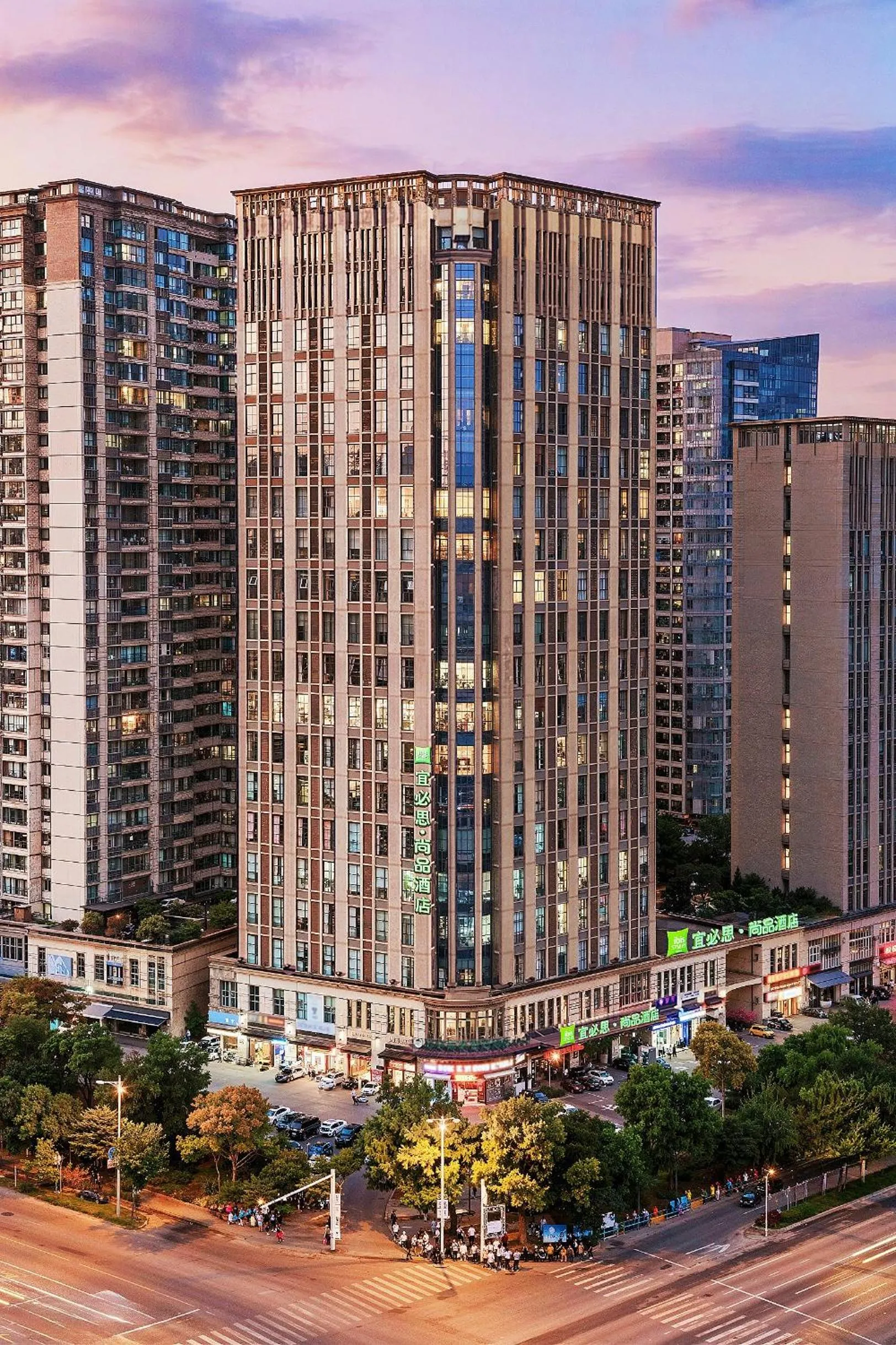 Ibis Styles Kunming High-tech Zone Wuyue Plaza