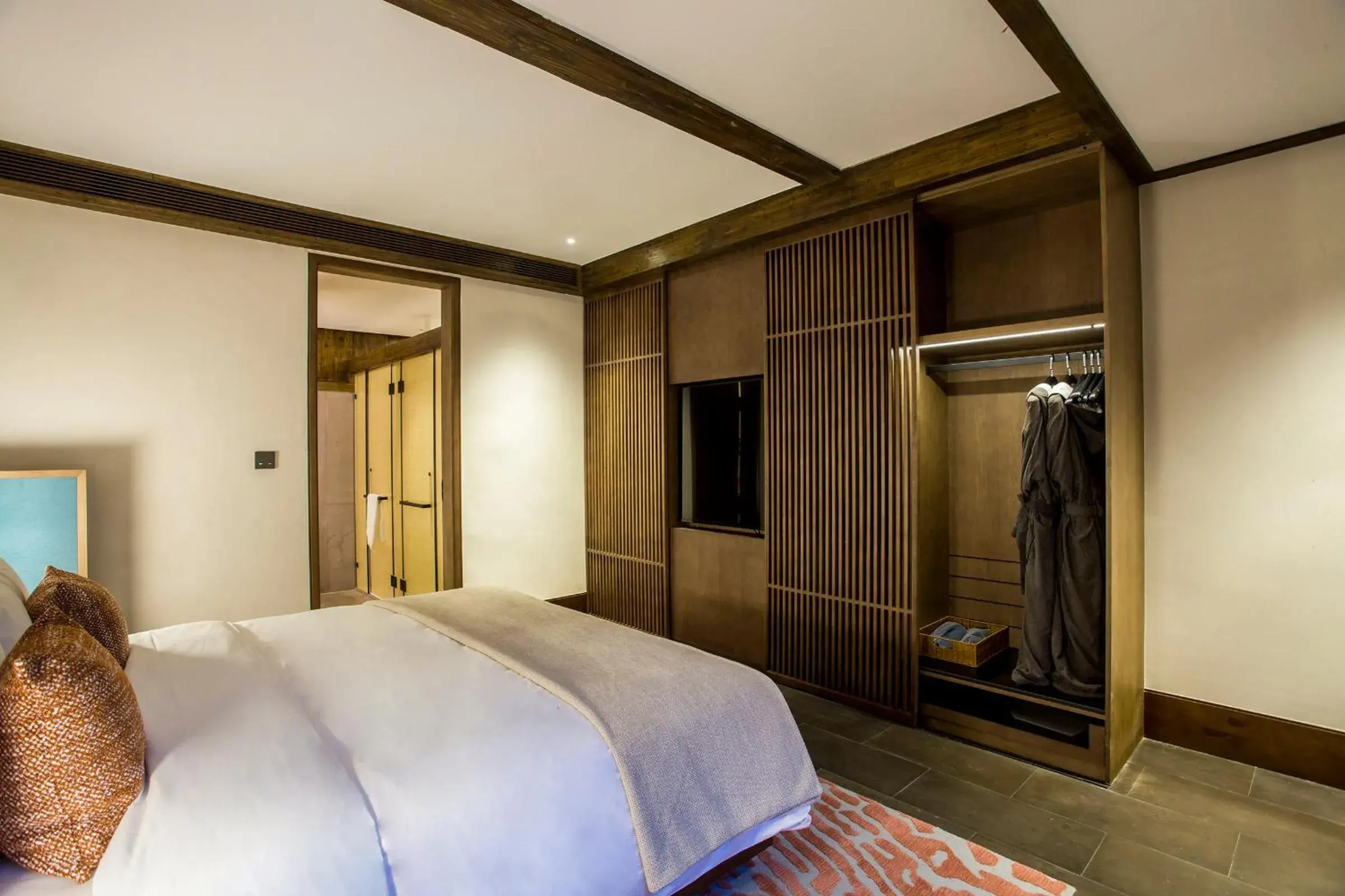 King Room with View in Blossom Hill Nanjing Laomendong - Zhuqueli King Room with View in Blossom Hill Nanjing Laomendong - Zhuqueli
