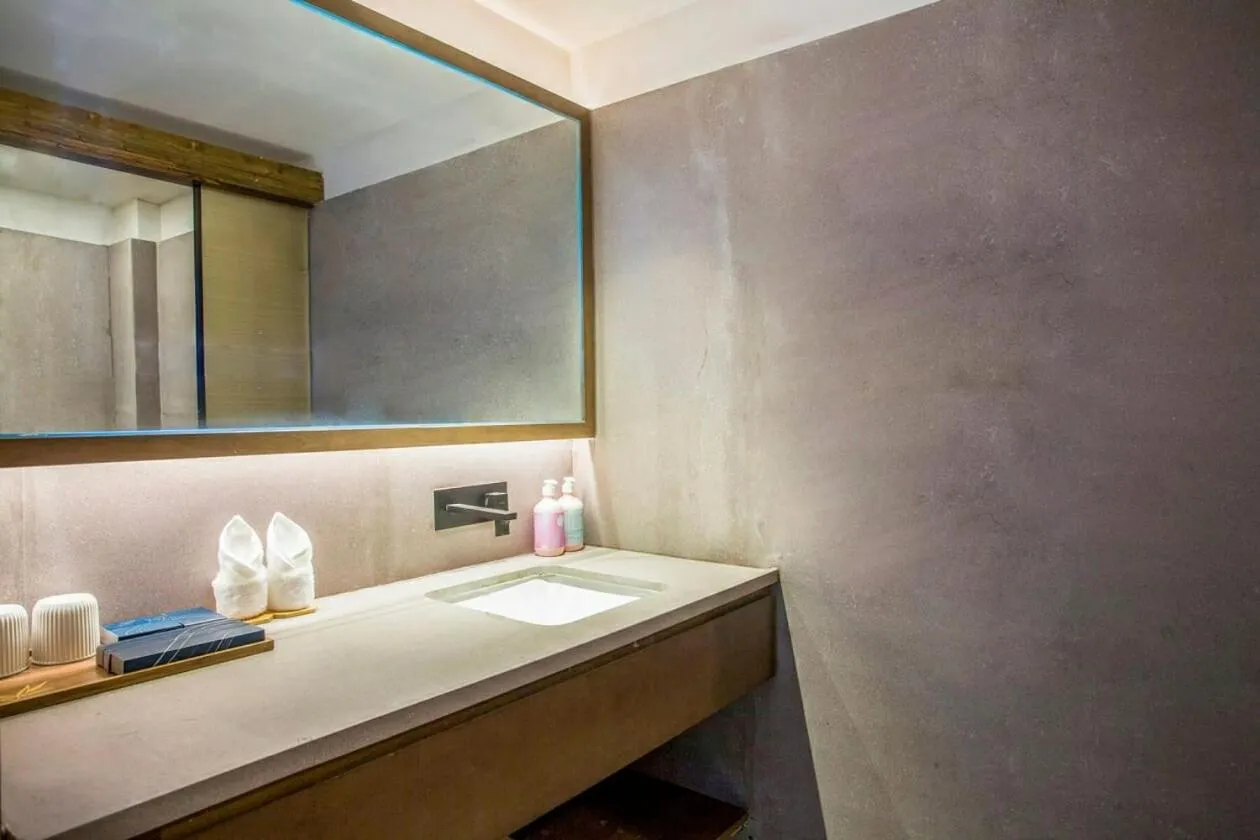 Blossom Hill Nanjing Laomendong - Zhuqueli