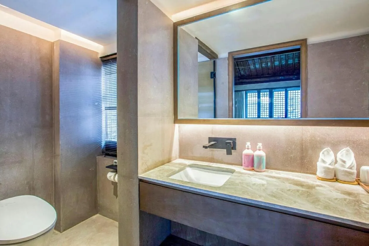 Blossom Hill Nanjing Laomendong - Zhuqueli