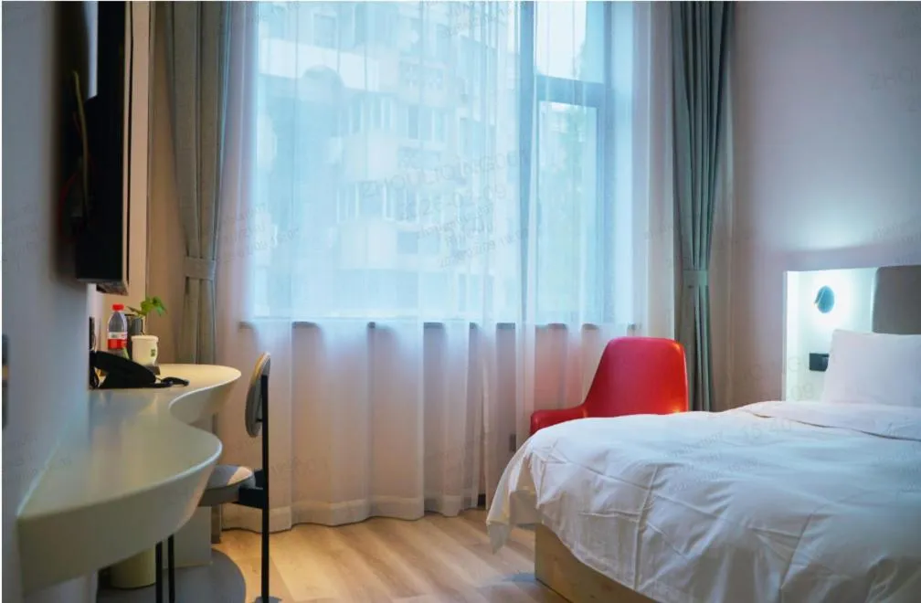 Bed in Ibis Styles Shanghai Hongqiao Gubei