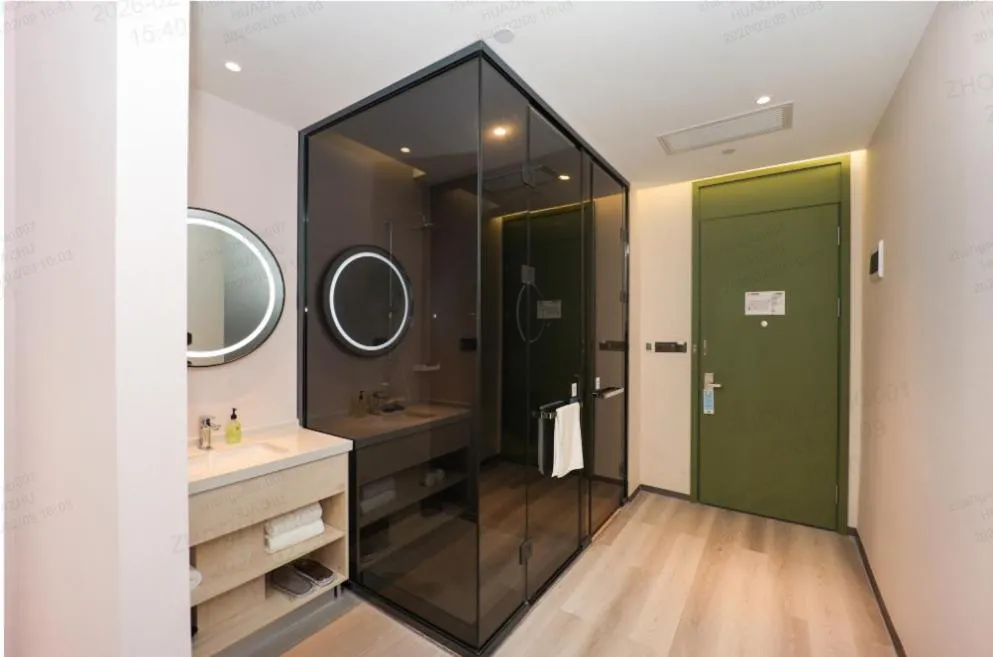 Shower in Ibis Styles Shanghai Hongqiao Gubei