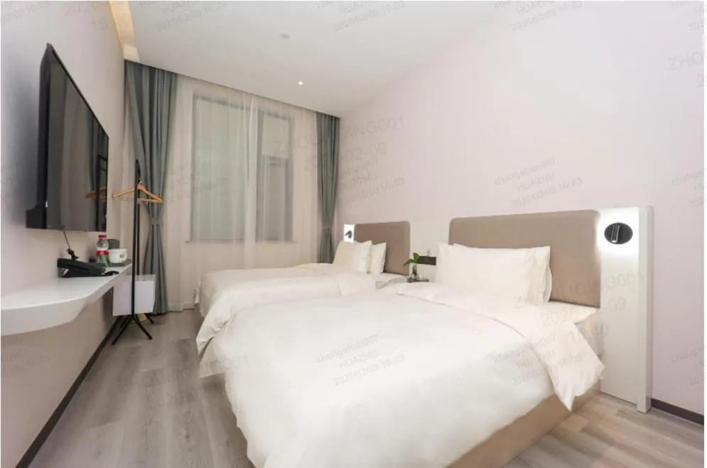 Bed in Ibis Styles Shanghai Hongqiao Gubei