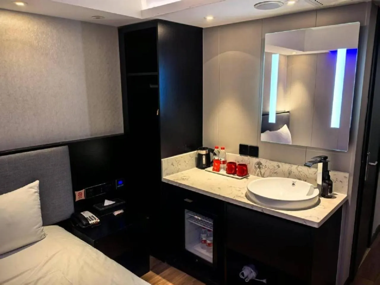 Ibis Beijing Shichahai Gulou Street Subway Station