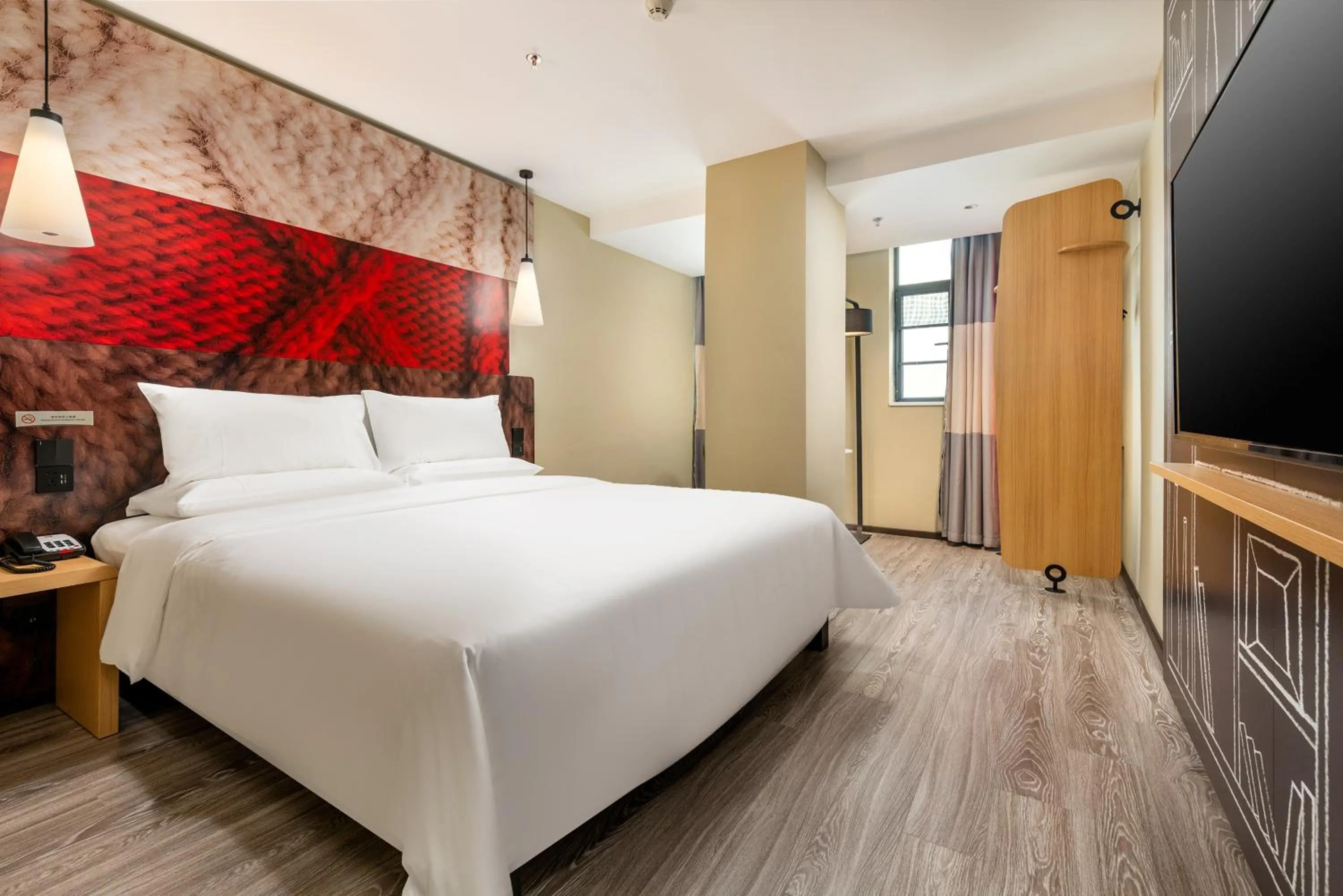 Bed in Ibis Dongguan Songshan Lake