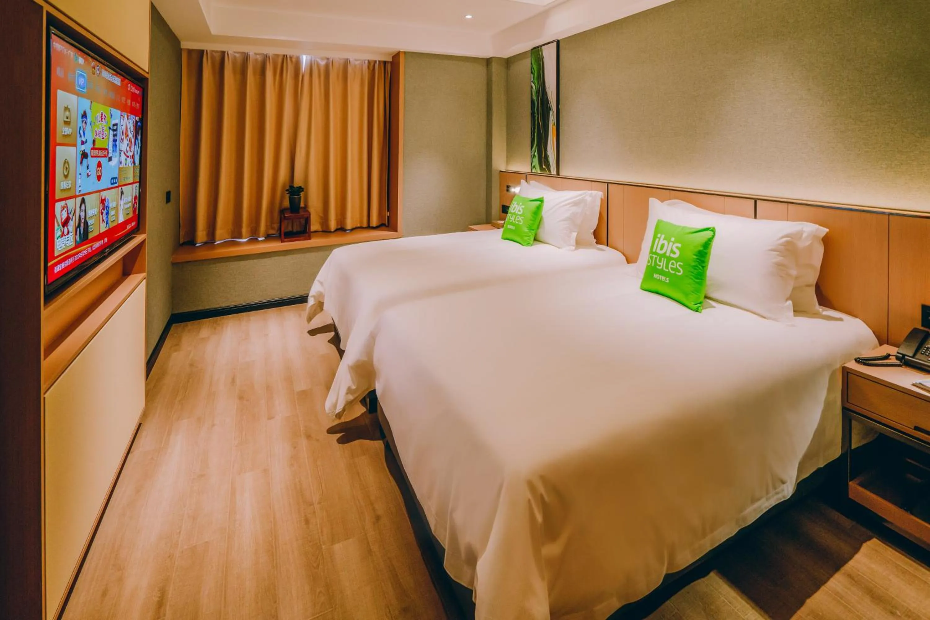 Bed in Ibis Styles Dongguan Changan Light Rail Station