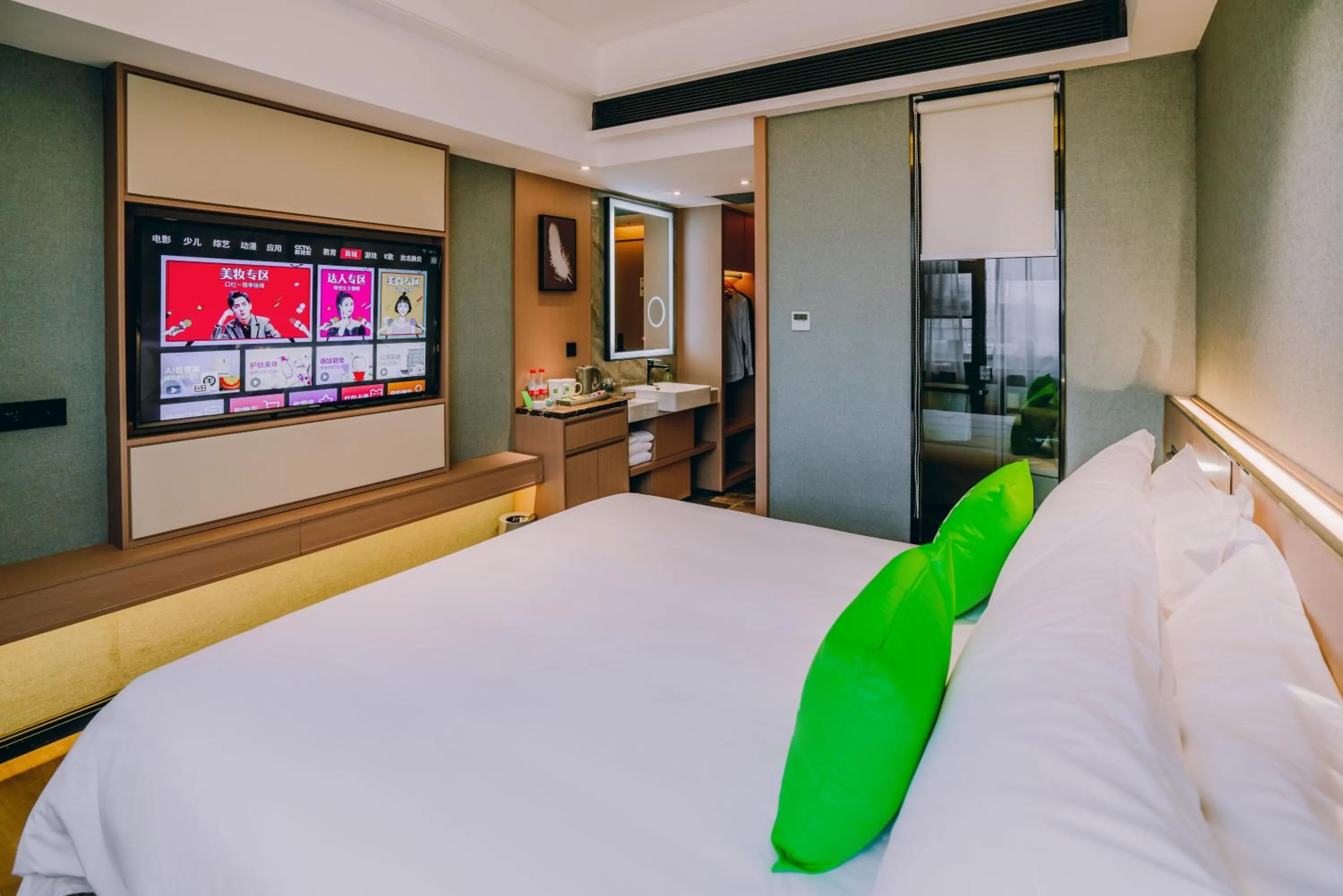 Photo of the whole room, Bed in Ibis Styles Dongguan Changan Light Rail Station