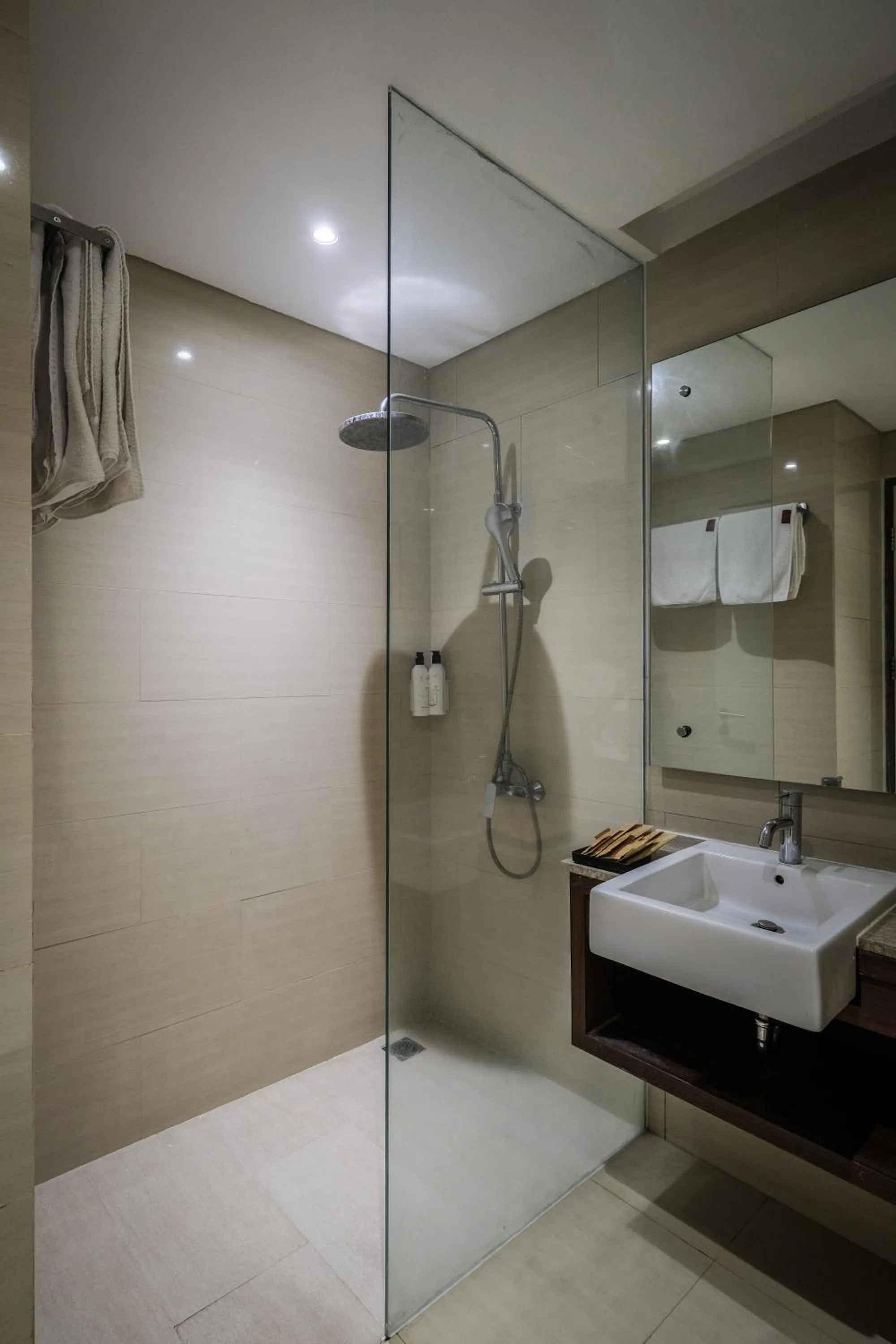 Bathroom in Clove Hotel Bandung