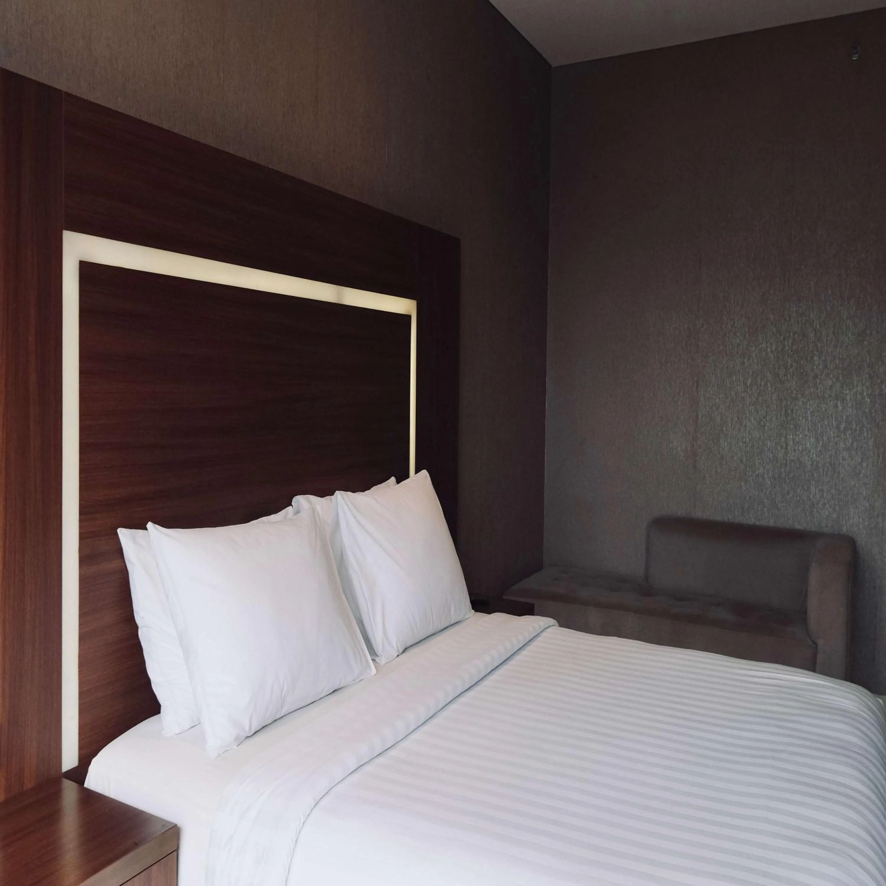 Bed in Clove Hotel Bandung