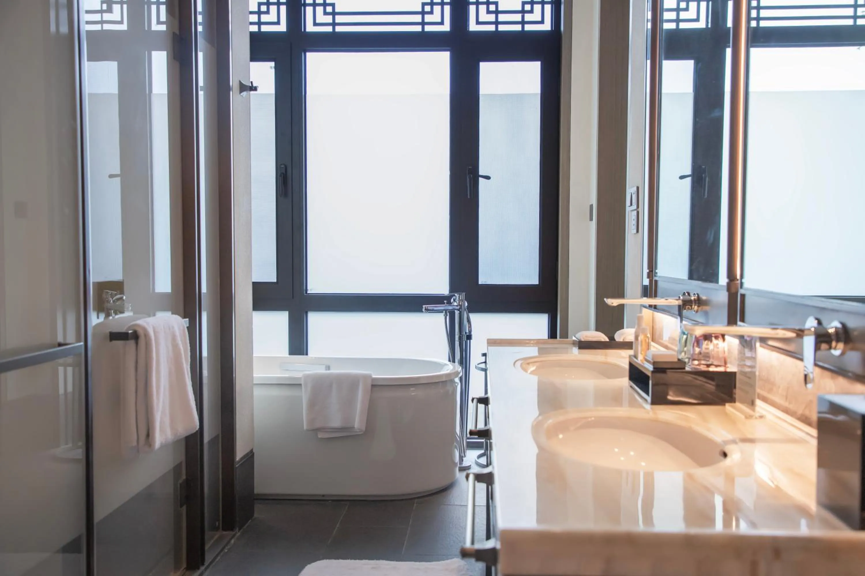 Toilet in Song Hotel Chongqing Shanqian