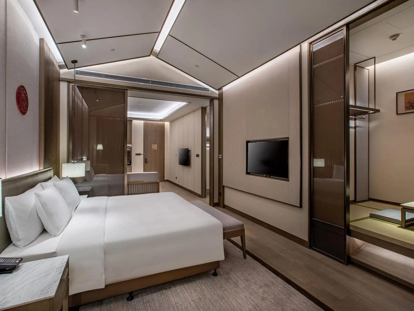 Property building, Bed in Steigenberger Hotel Chongqing