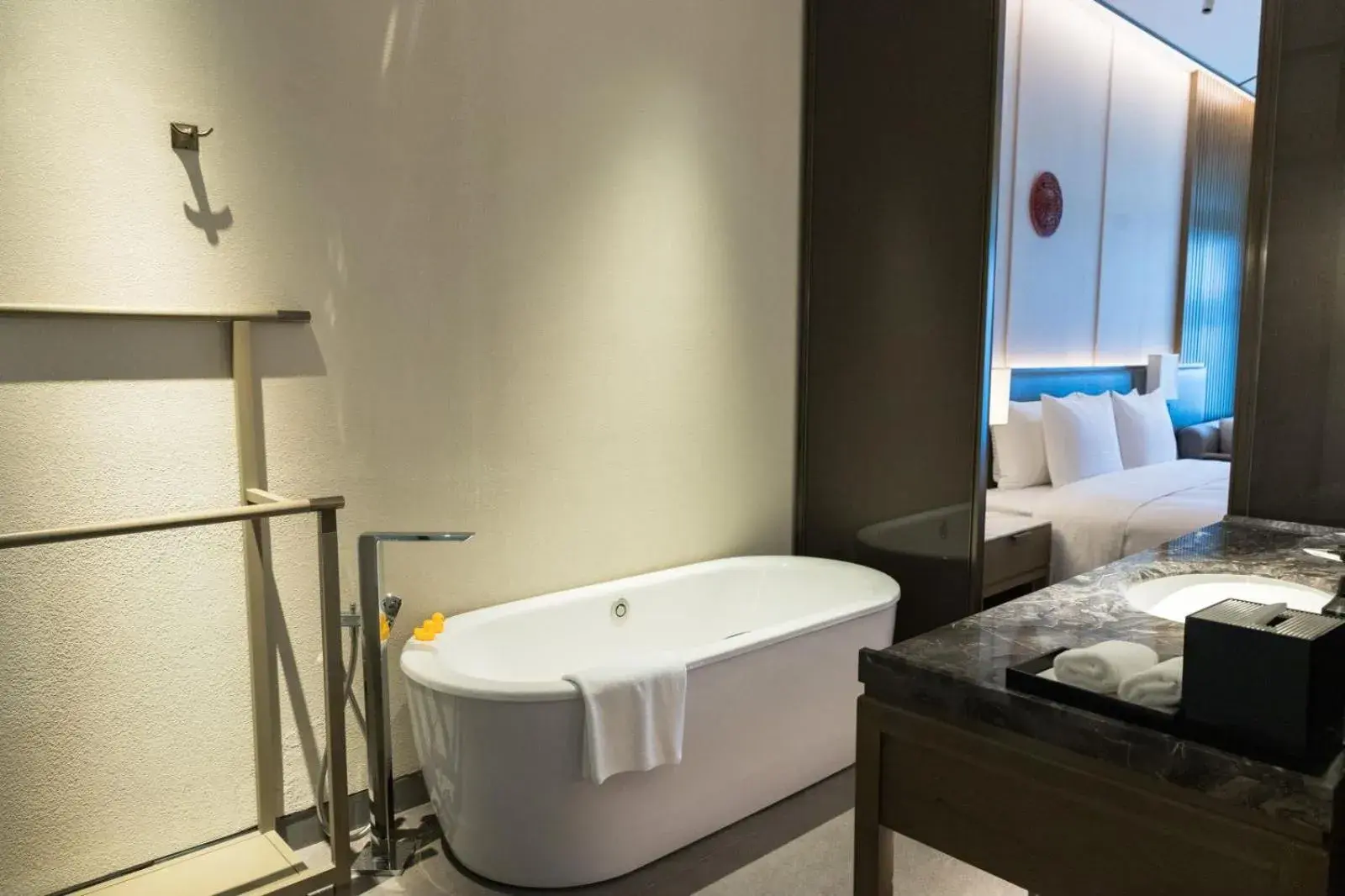 Deluxe Double Room with Garden View in Steigenberger Hotel Chongqing Deluxe Double Room with Garden View in Steigenberger Hotel Chongqing