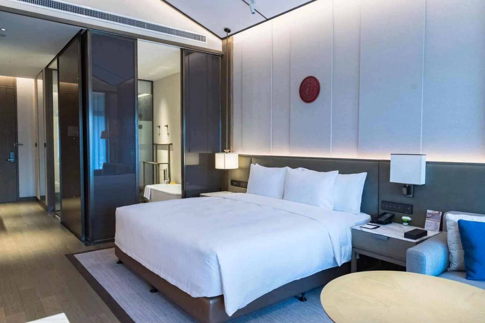 Property building, Bed in Steigenberger Hotel Chongqing