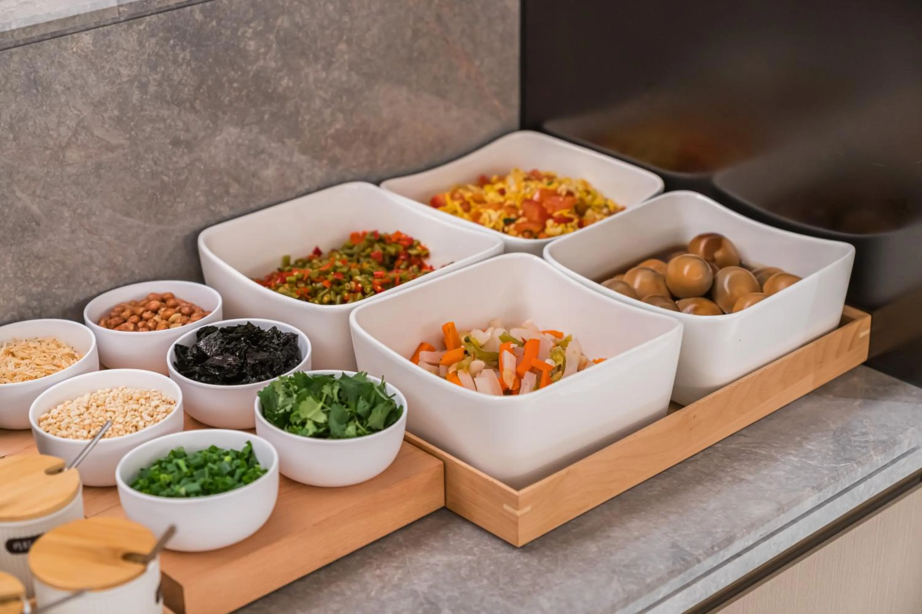 Restaurant/places to eat in JI Hotel Guangzhou Shayuan Metro Station