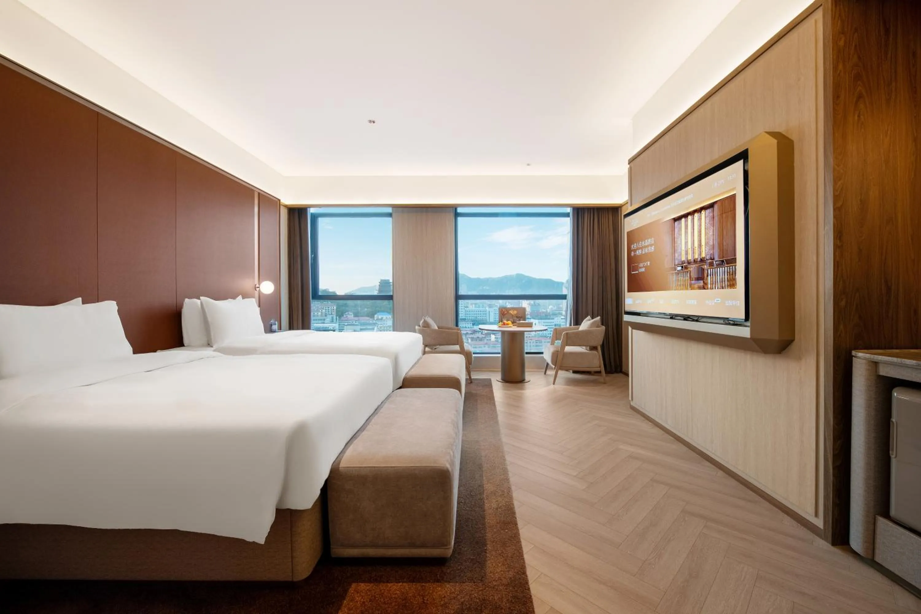 Business Twin Room in Orange Crystal Hotel Weihai Happiness Gate Weigao Plaza