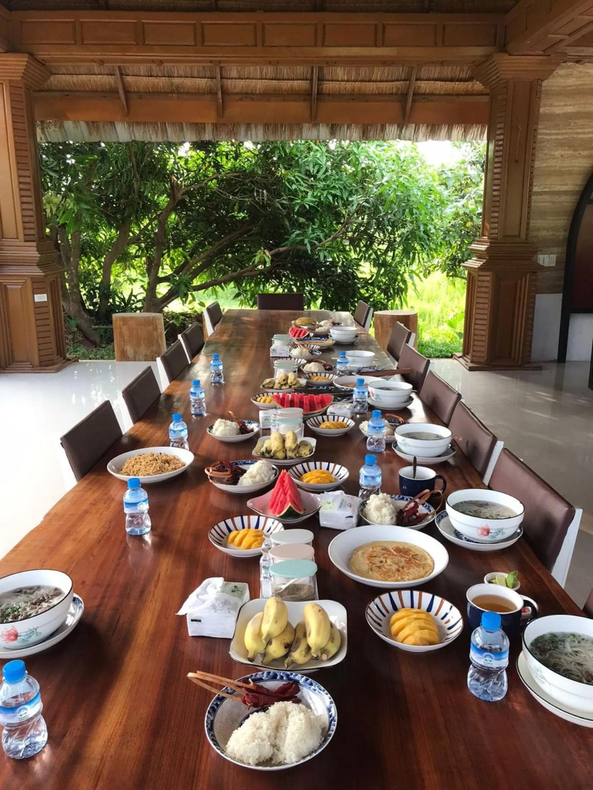 Buffet breakfast in Vang Vieng Romantic Resort
