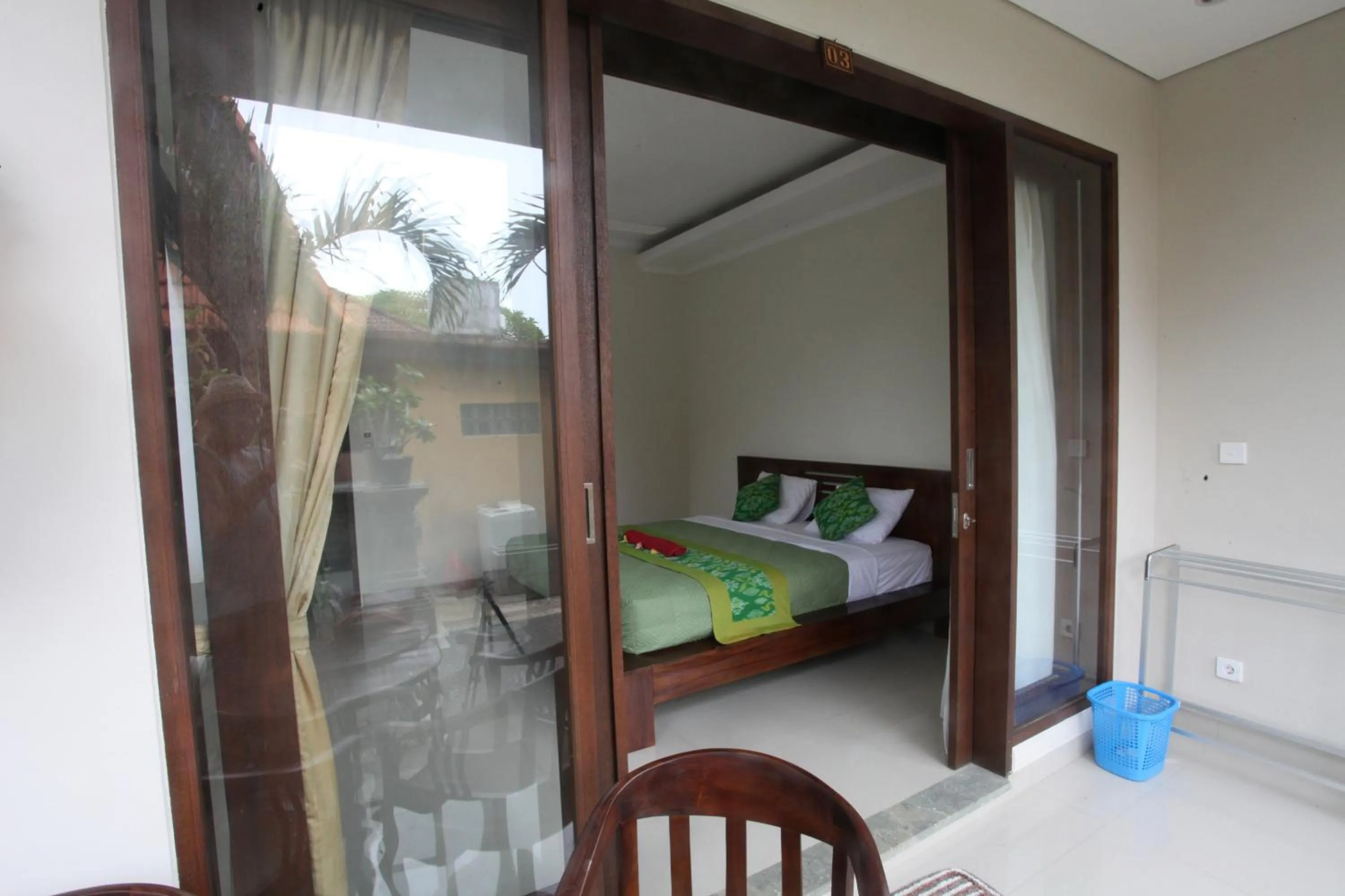 Bed in Merthayasa Bungalow 2