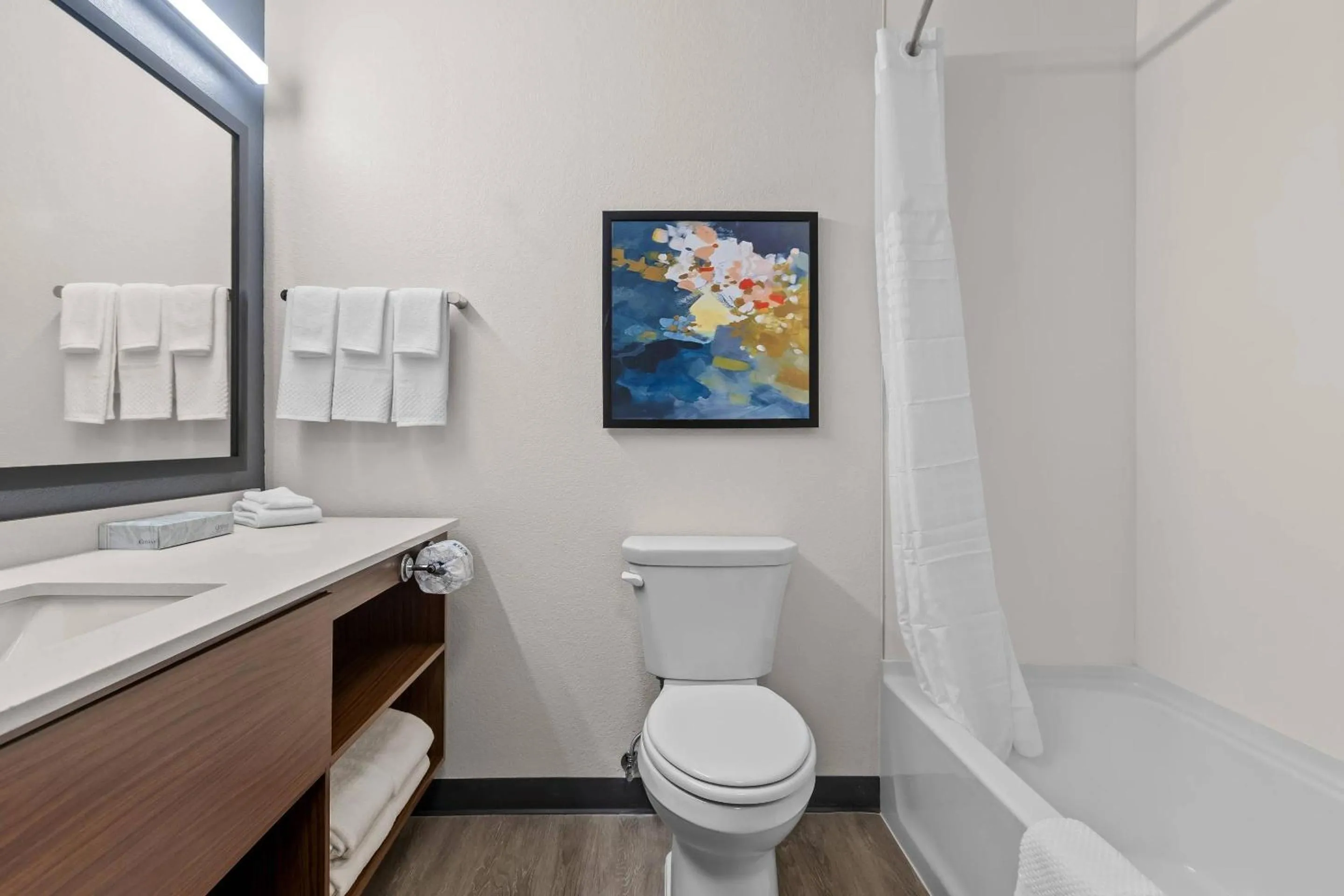 Everhome Suites Wichita Northeast by Choice Hotels