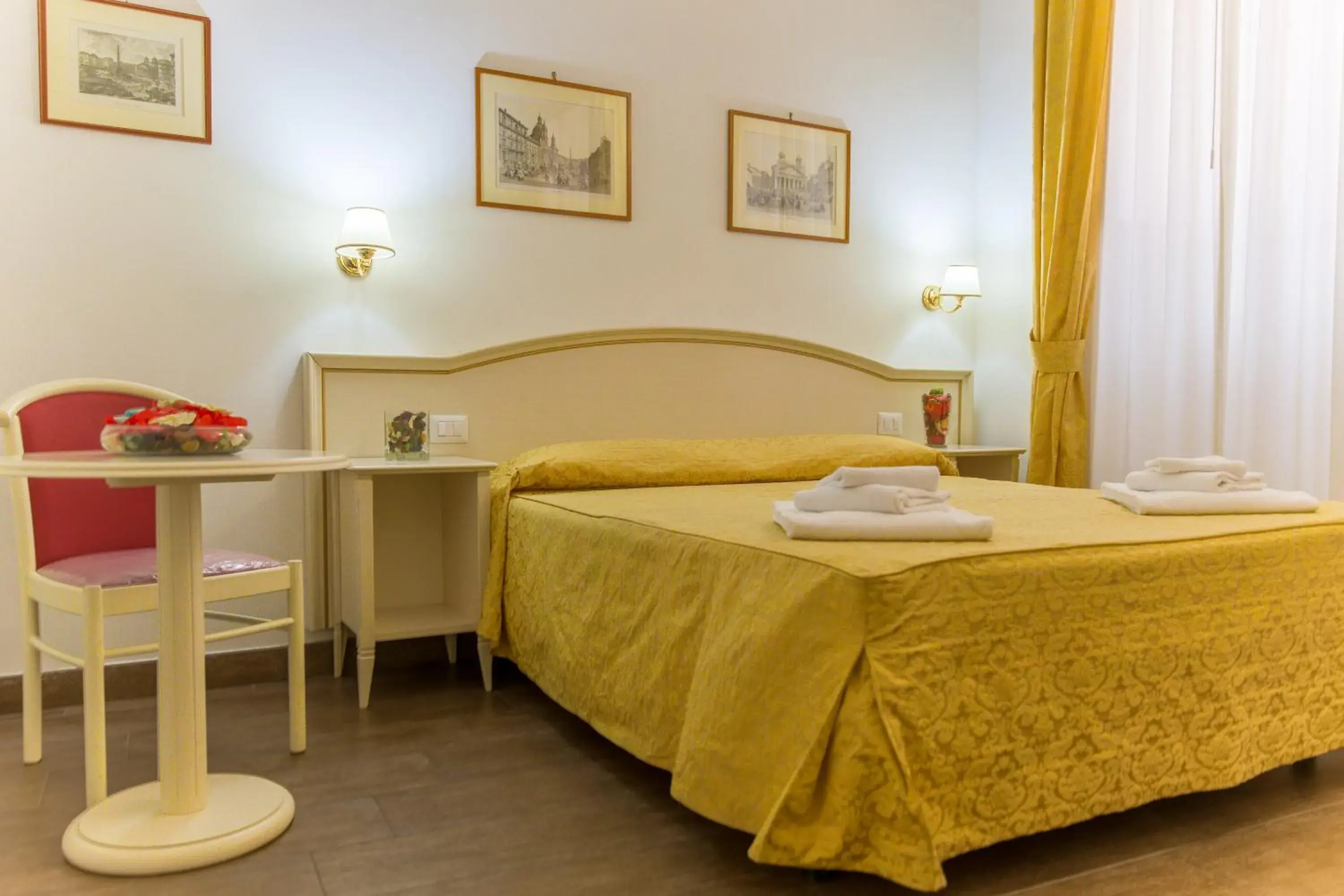 Double Room in Best Suites Pantheon Double Room in Best Suites Pantheon