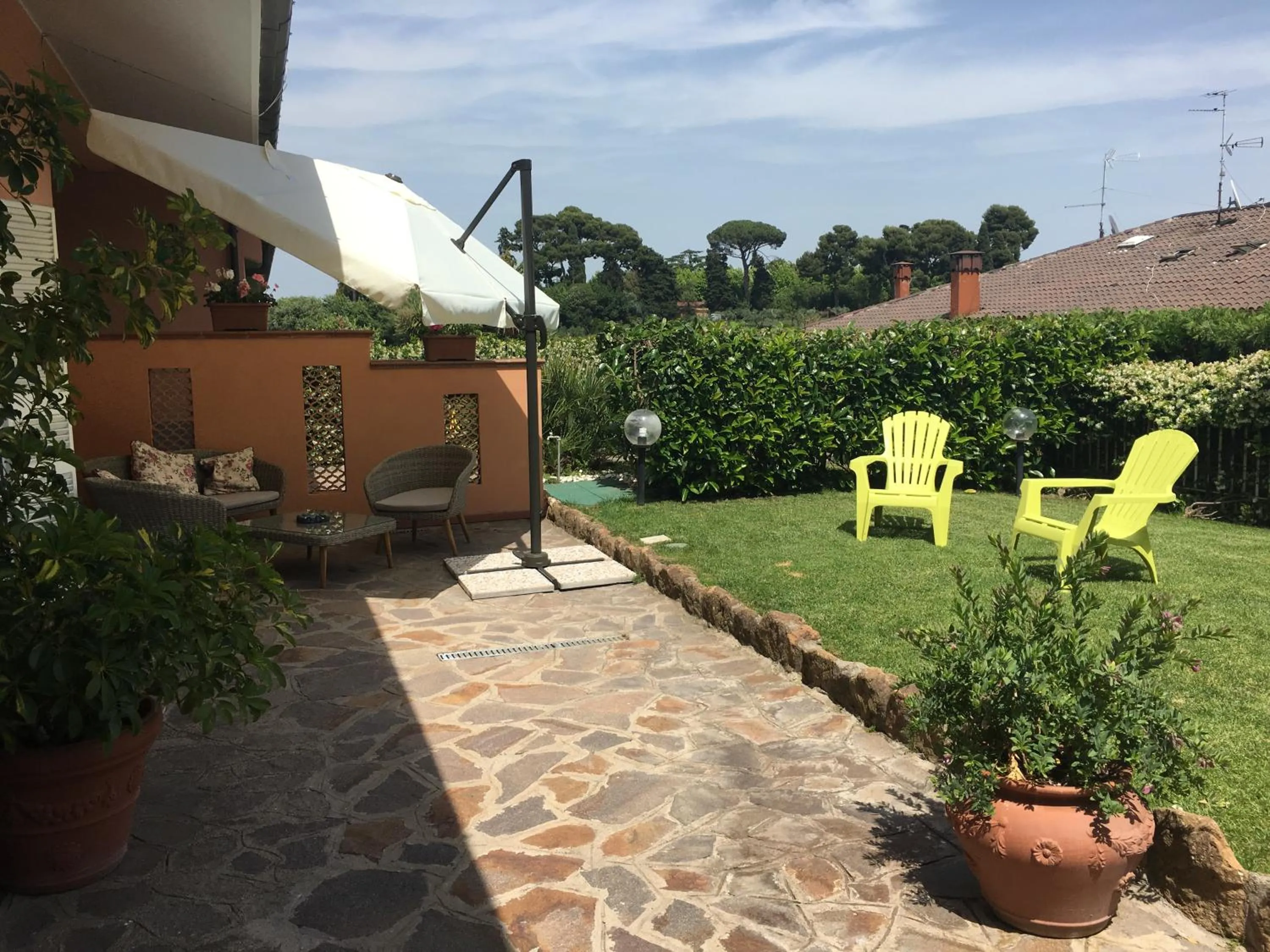 Garden view in VillaGiò B&B