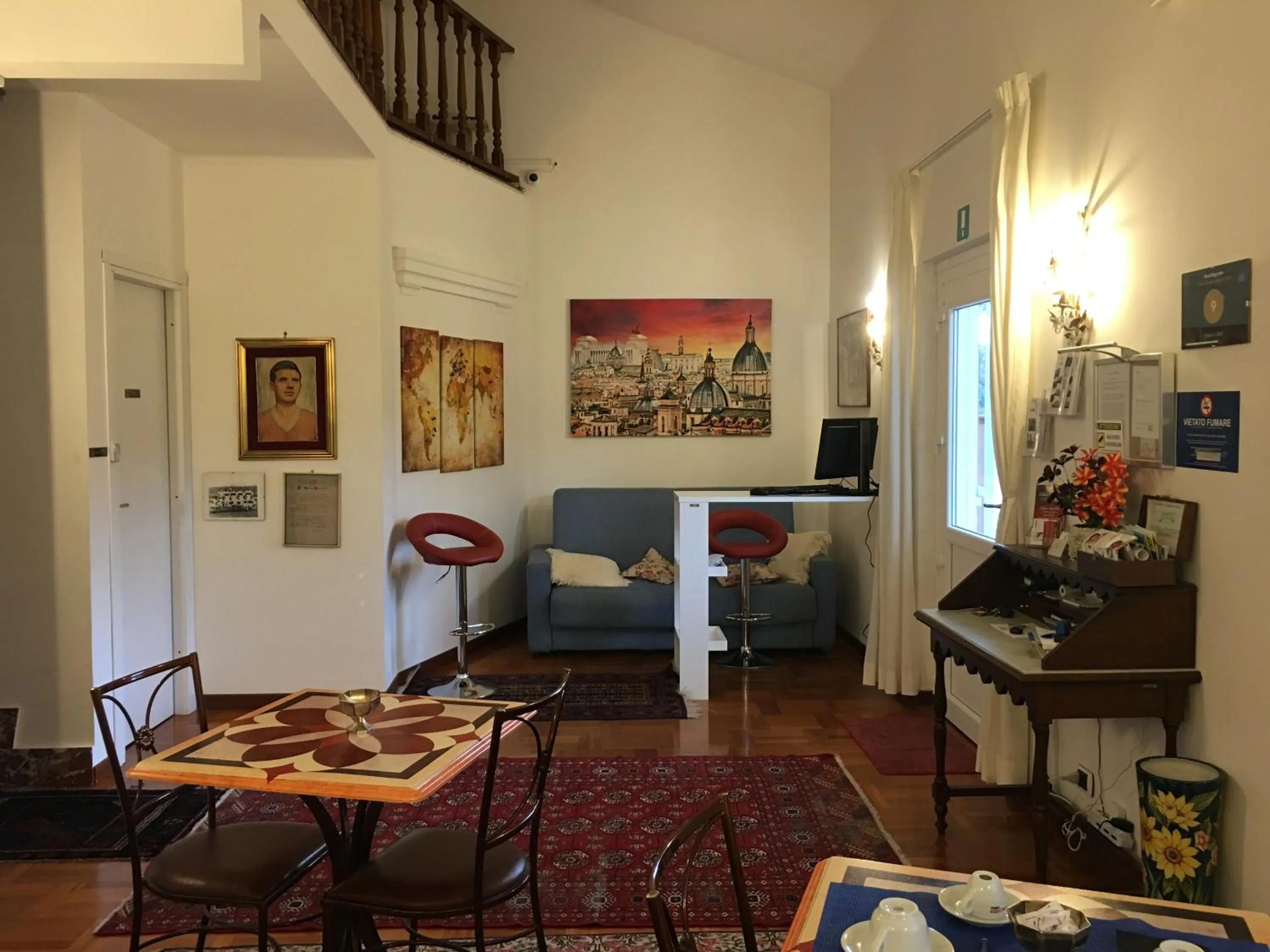 Communal lounge/ TV room in VillaGiò B&B