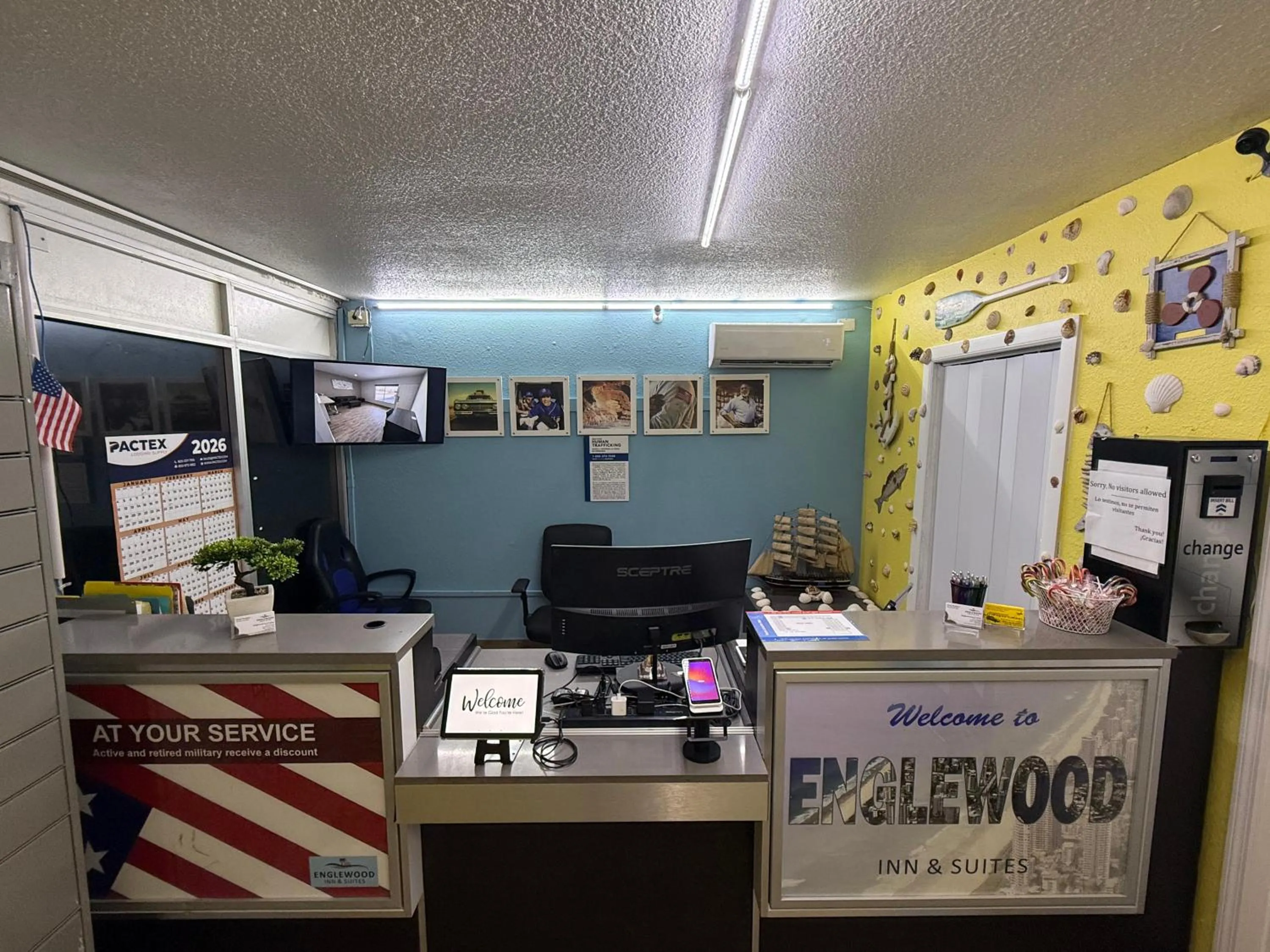 Englewood Inn & Suites