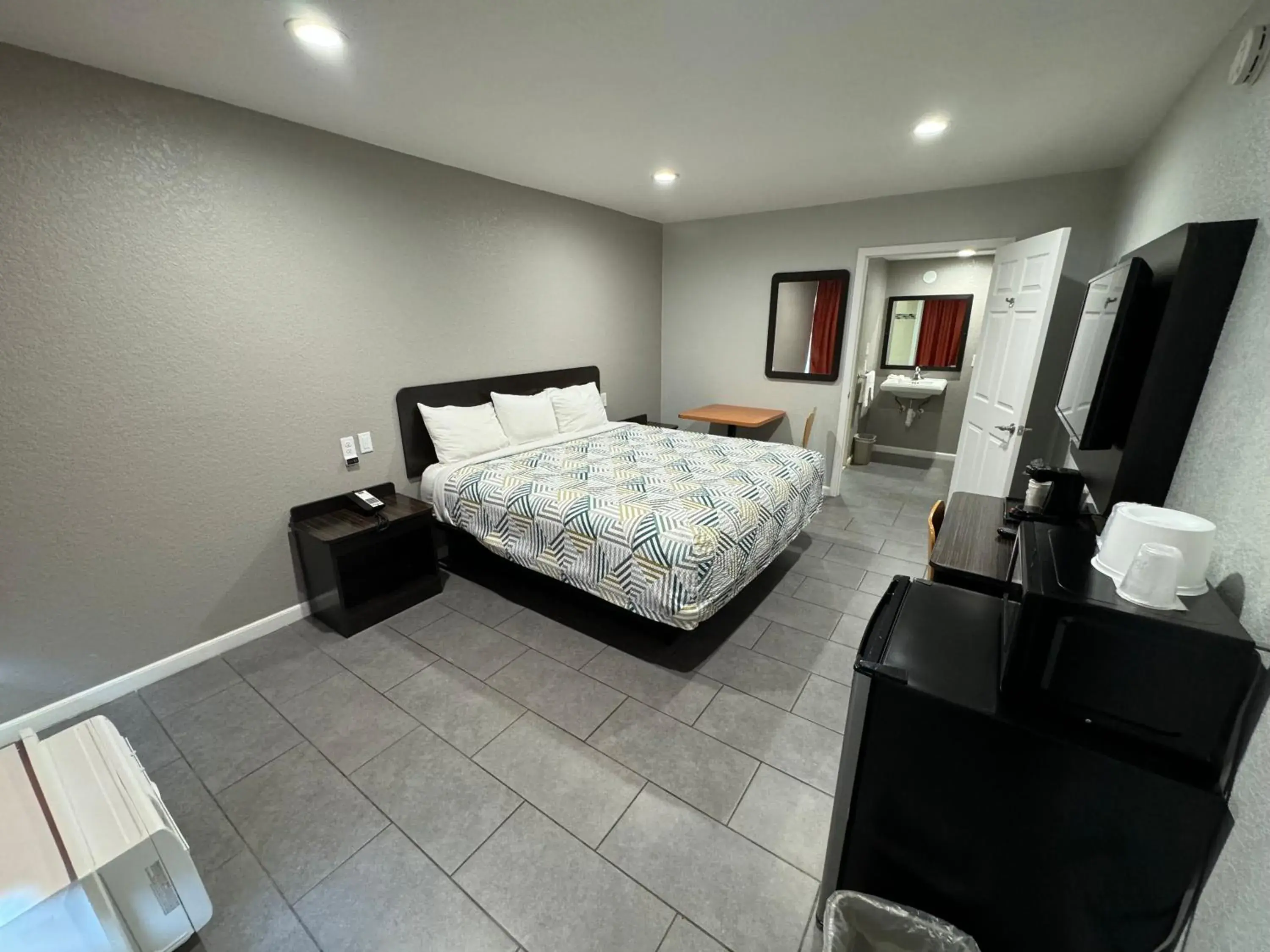 Family Room - Disability Access in Englewood Inn & Suites Family Room - Disability Access in Englewood Inn & Suites