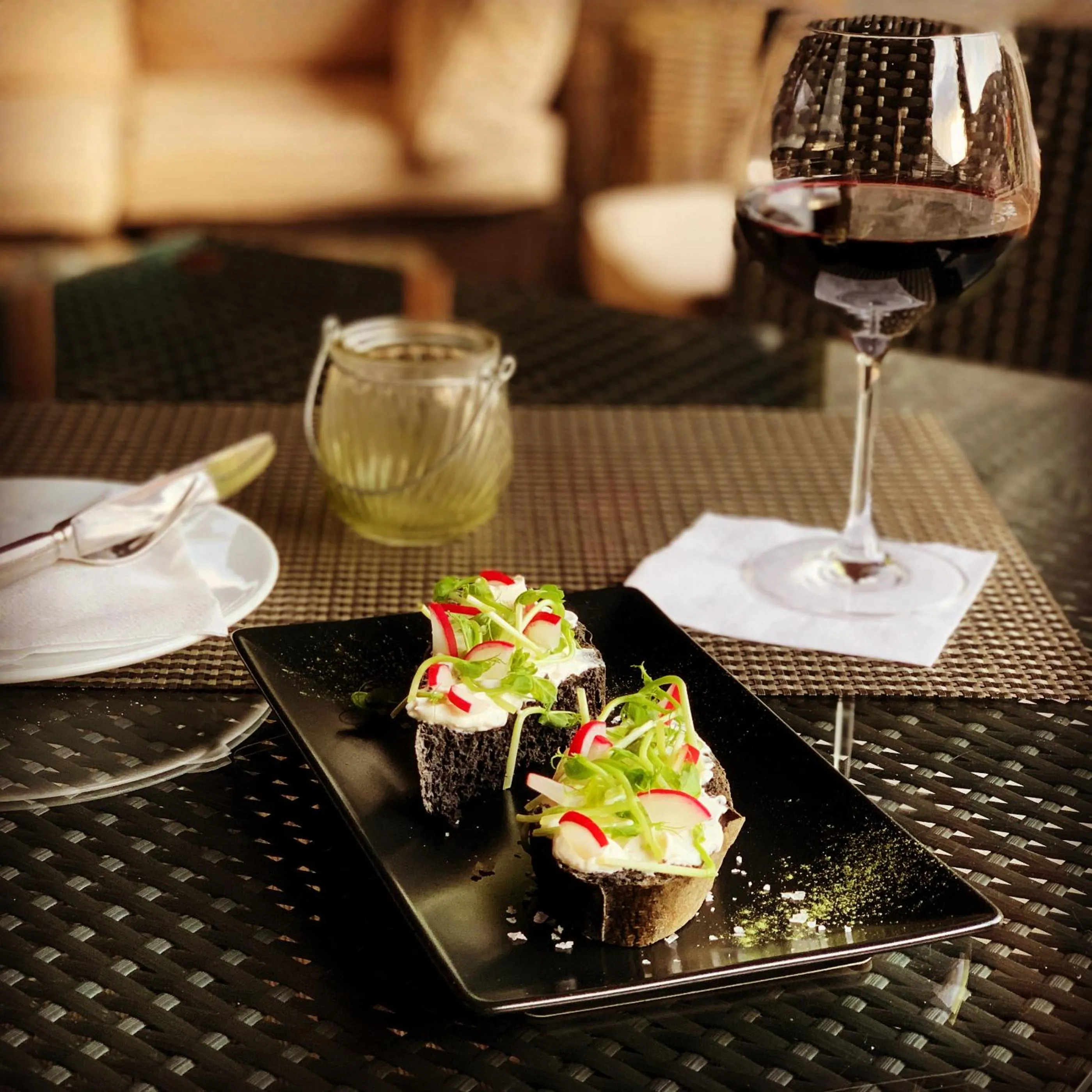 Restaurant/places to eat in Hotel DARO