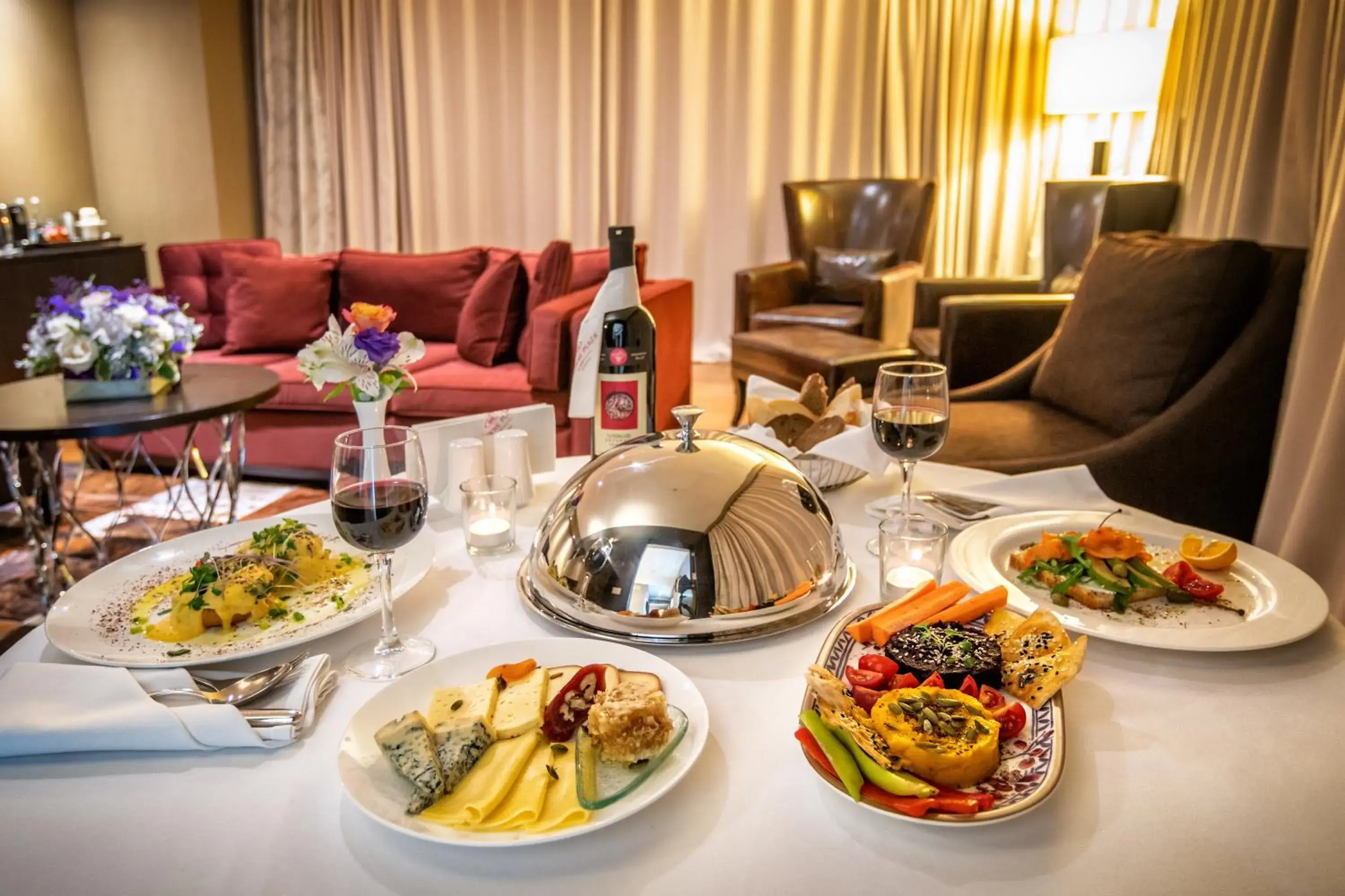 Food and drinks in Crowne Plaza - Borjomi by IHG Food and drinks in Crowne Plaza - Borjomi by IHG