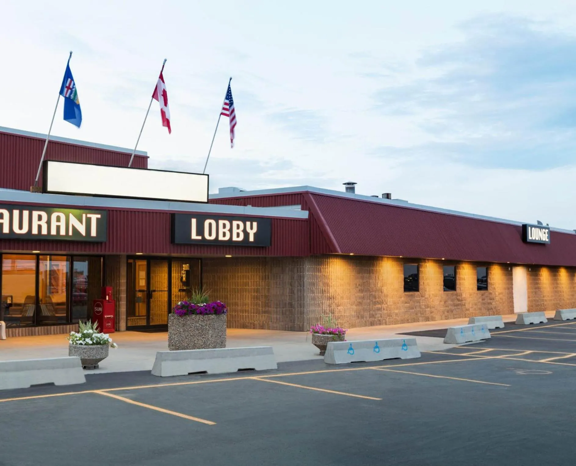 Property building in Canada Grey Motor Inn