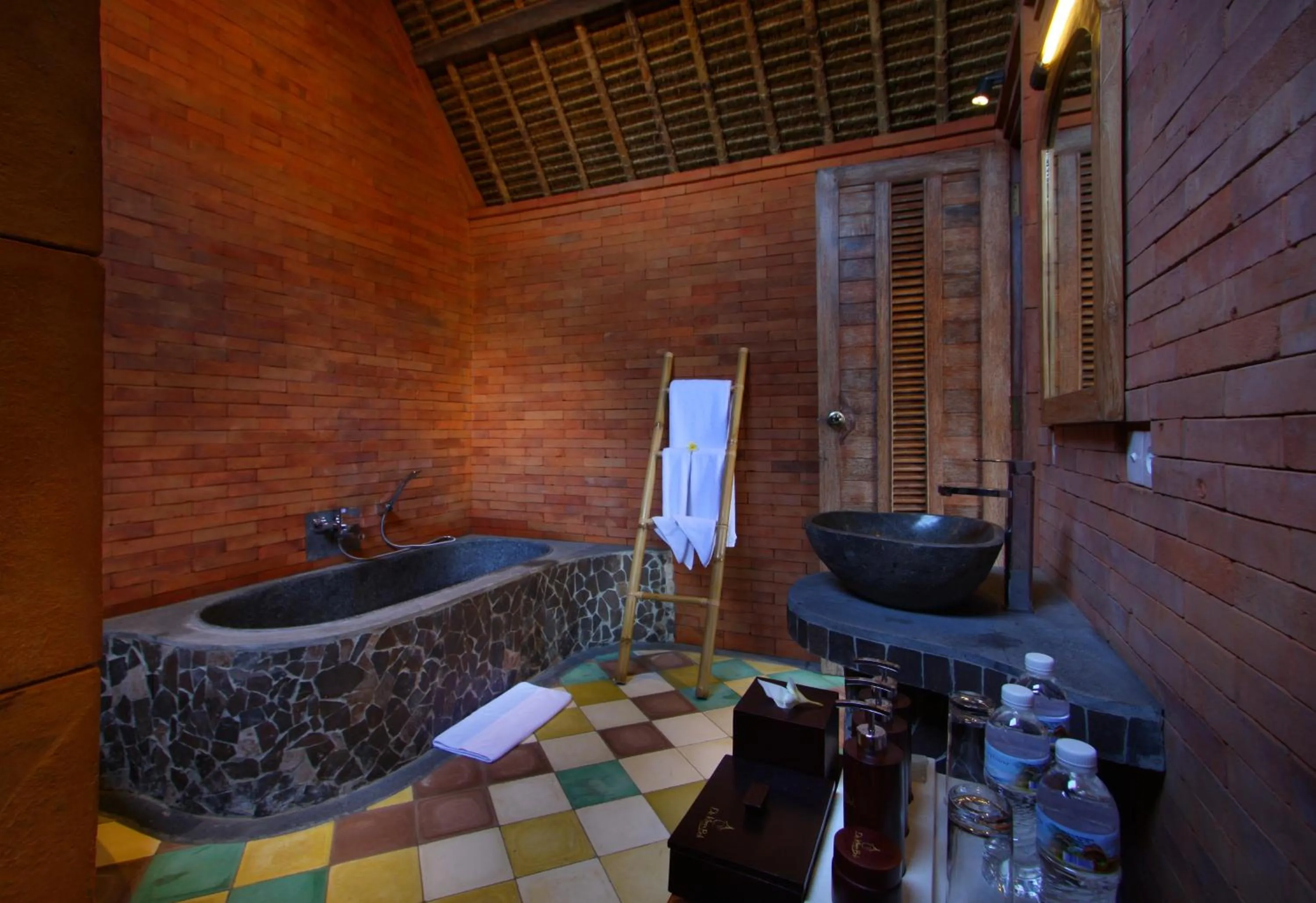 Bathroom in De Klumpu Bali Eco Tradi Stay